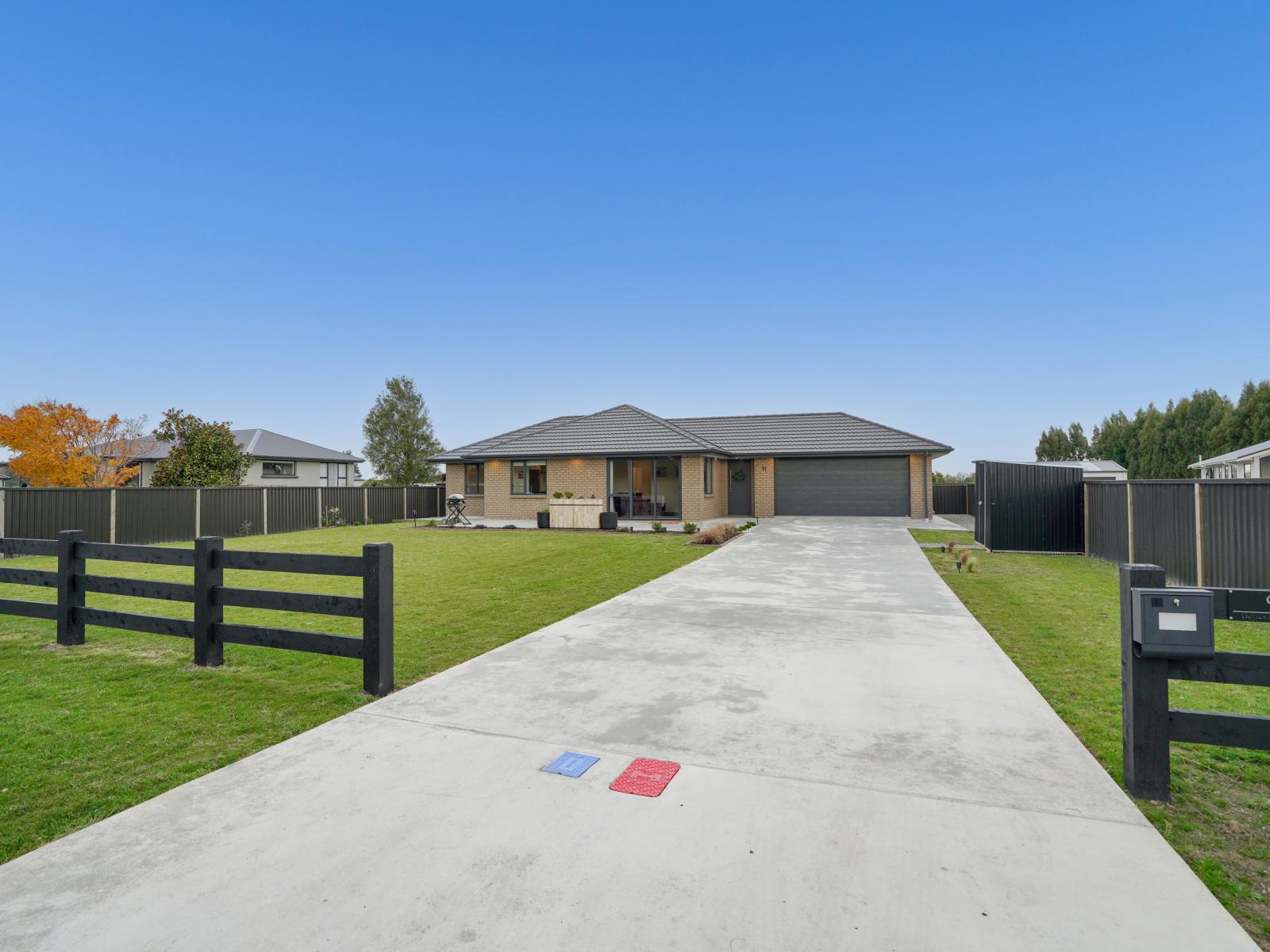 91 Dejoux Road, Winton