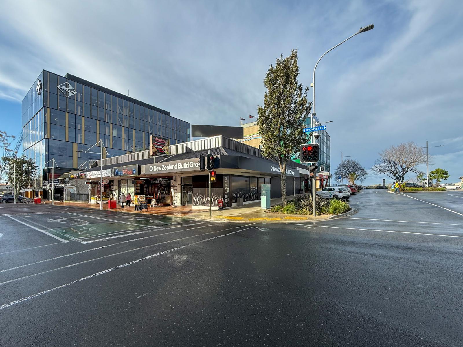 Shop 4, 110 Devonport Road, Tauranga