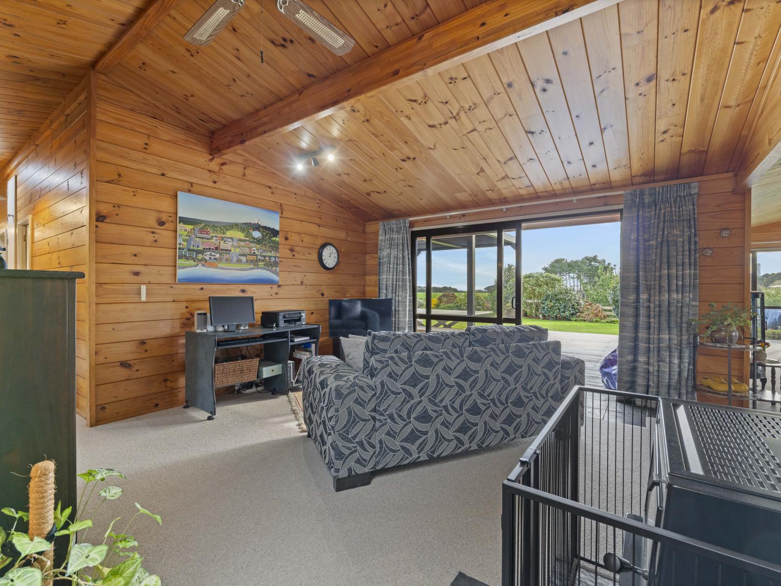 6 Byron Place, Whalers Gate