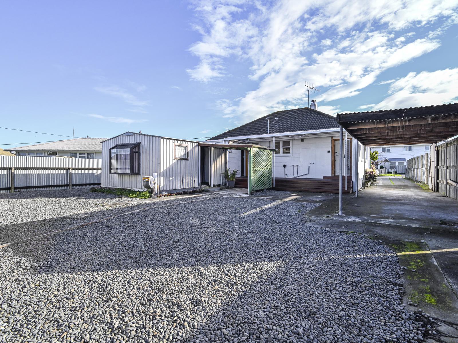 407 Montgomery Street, Raureka