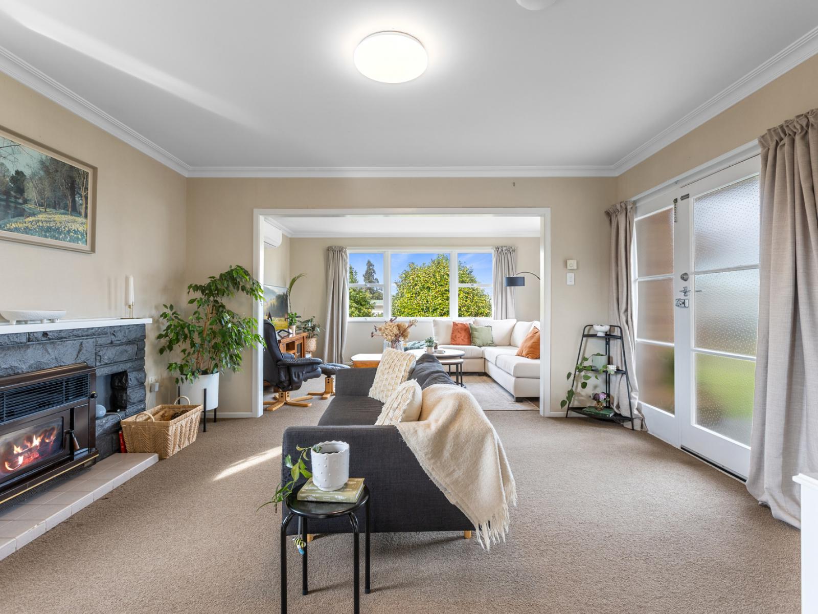 1 The Drive, Brookfield