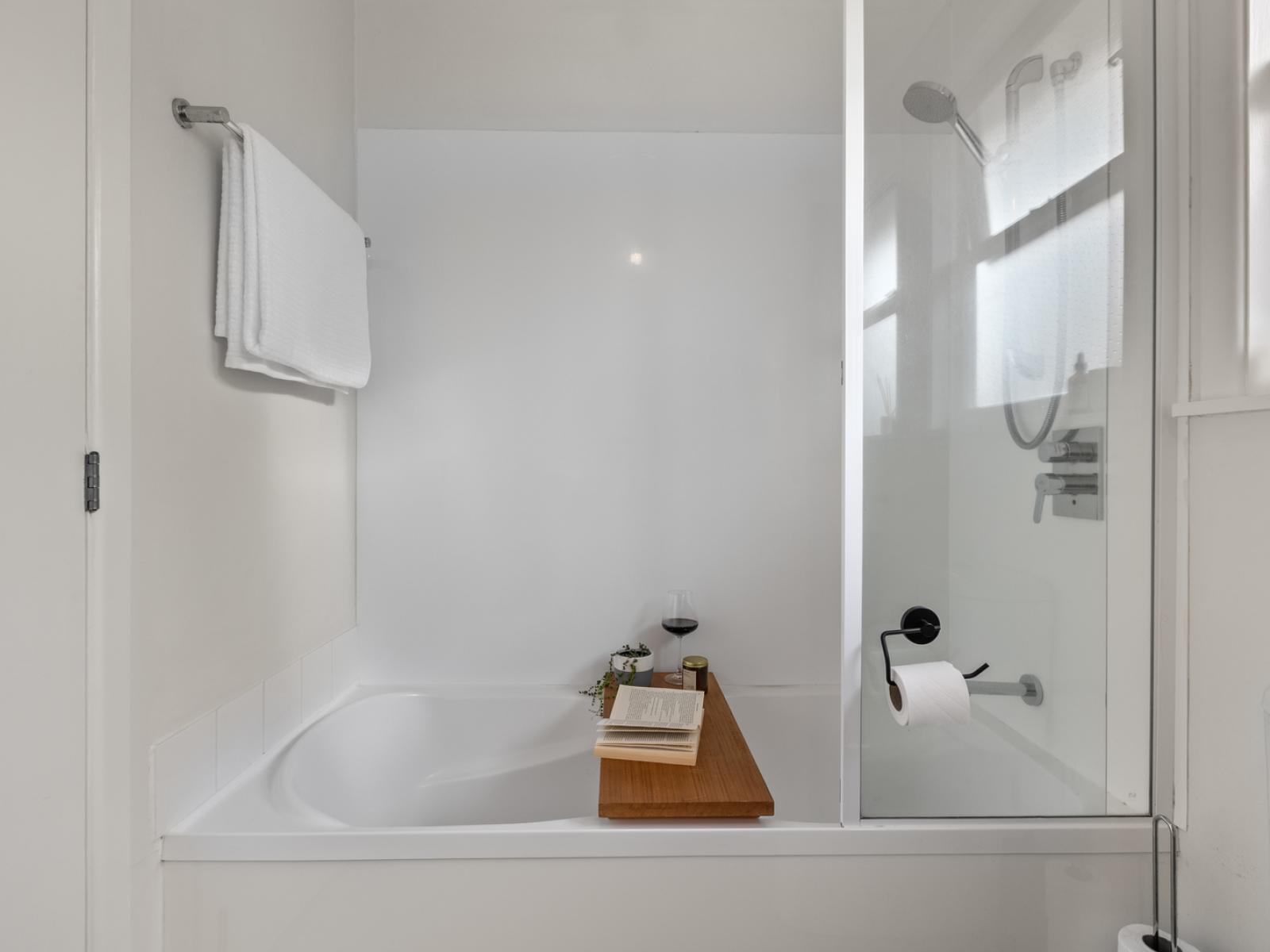 1 The Drive, Brookfield