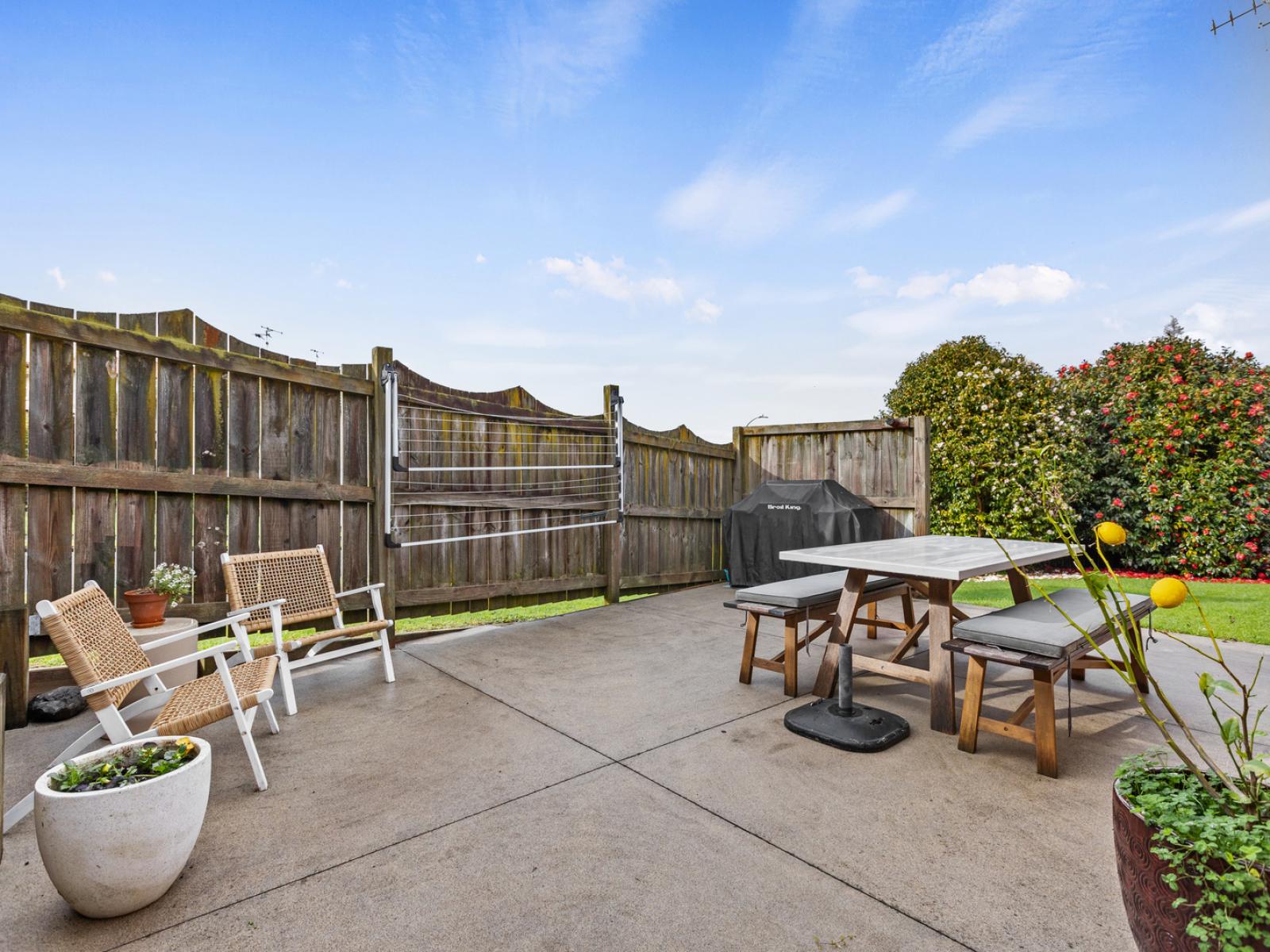 1 The Drive, Brookfield