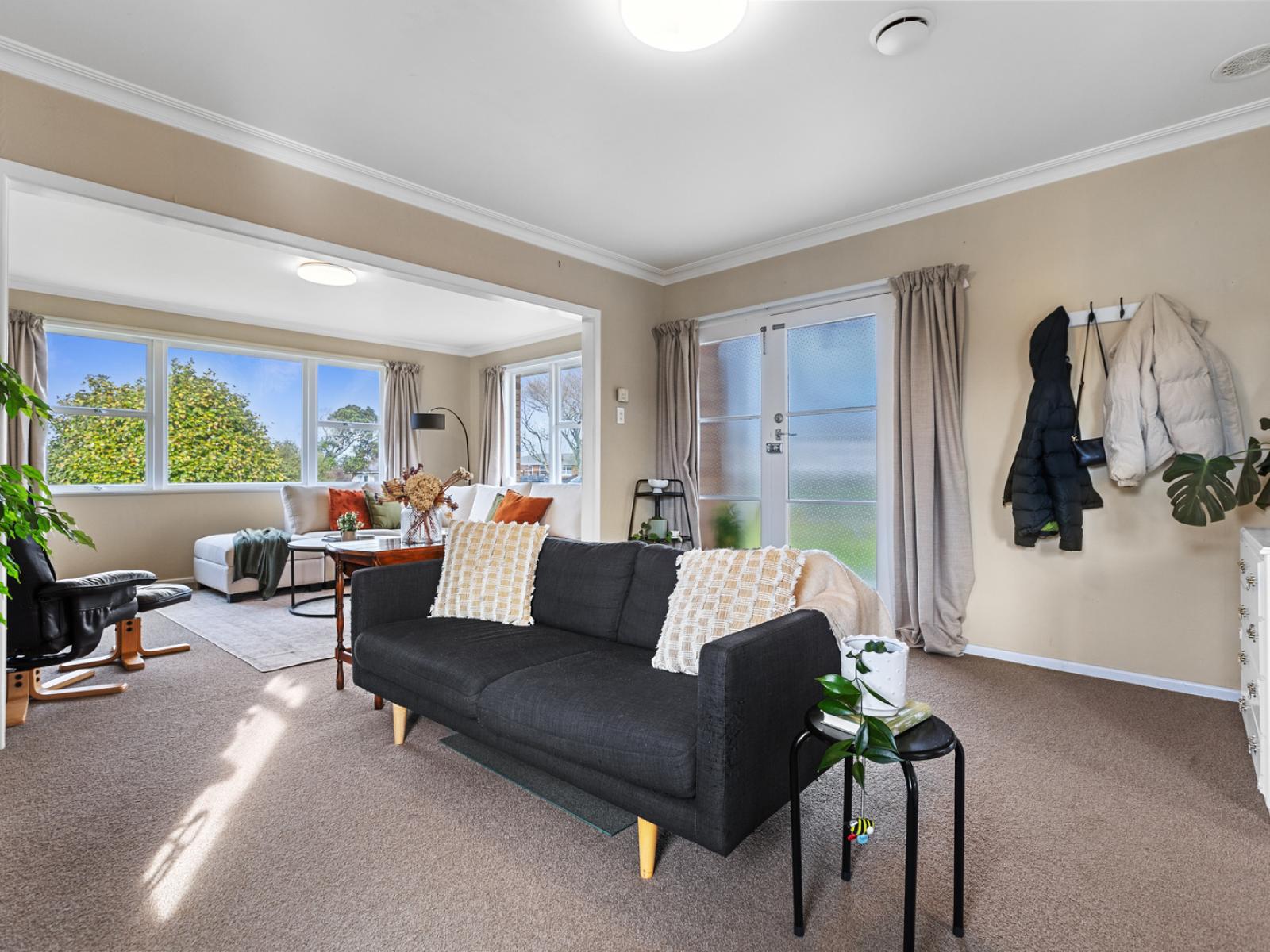 1 The Drive, Brookfield