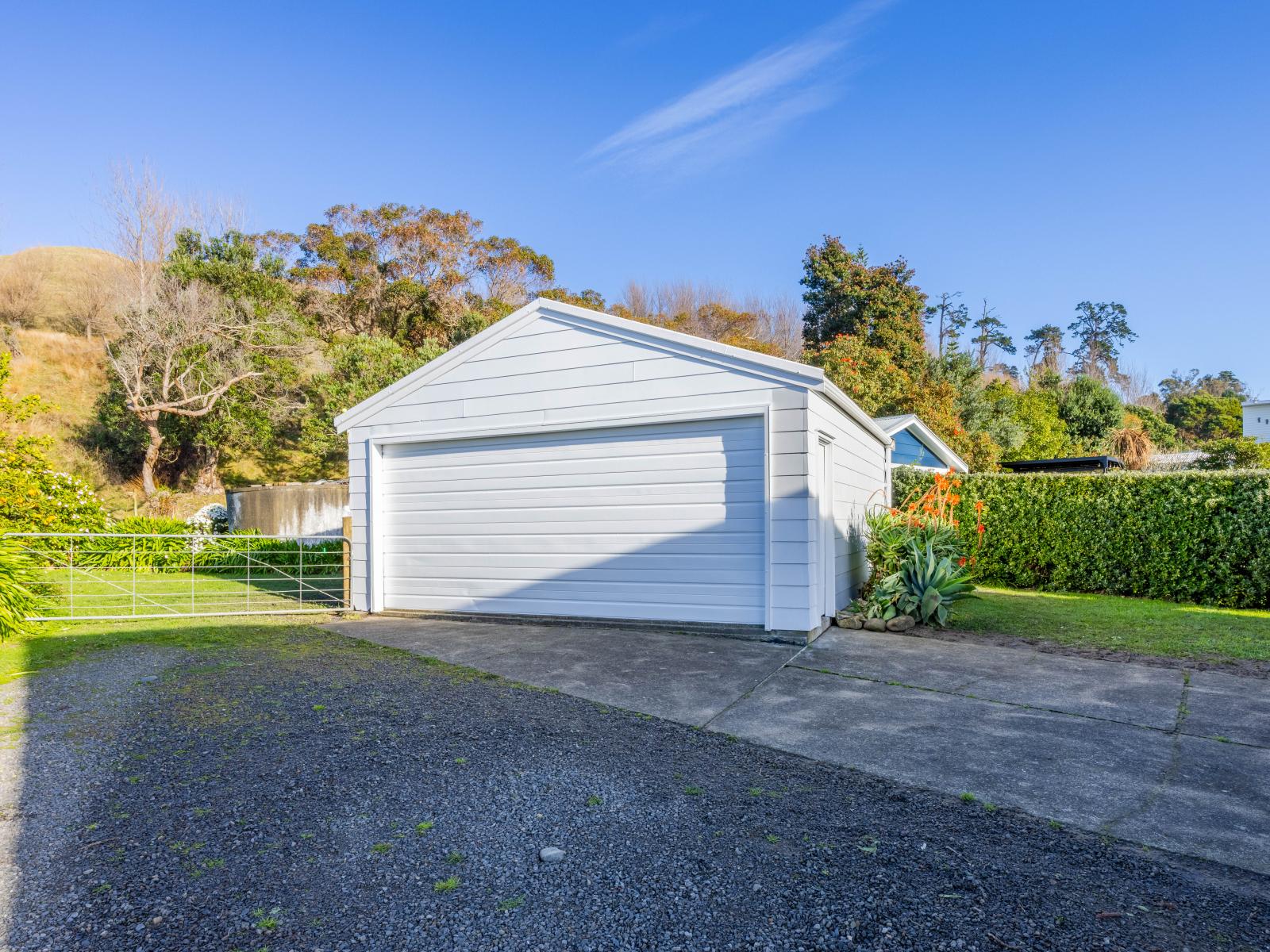 3432 Pourerere Beach Road, Pourerere Beach