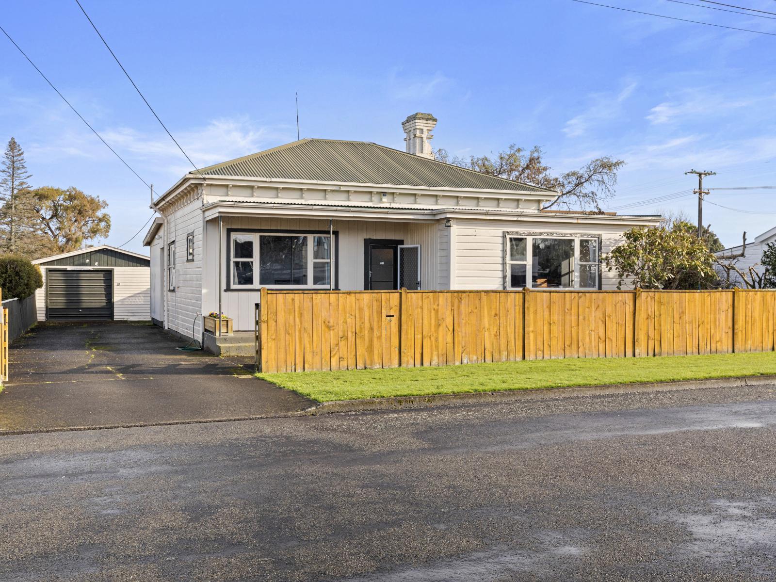 10 Ross Street, Marton