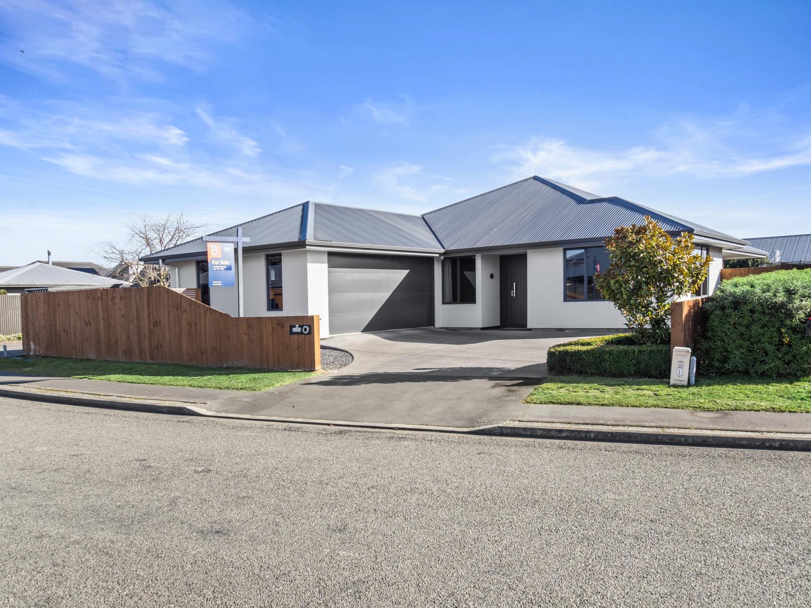 13 Geoff Geering Drive, Netherby