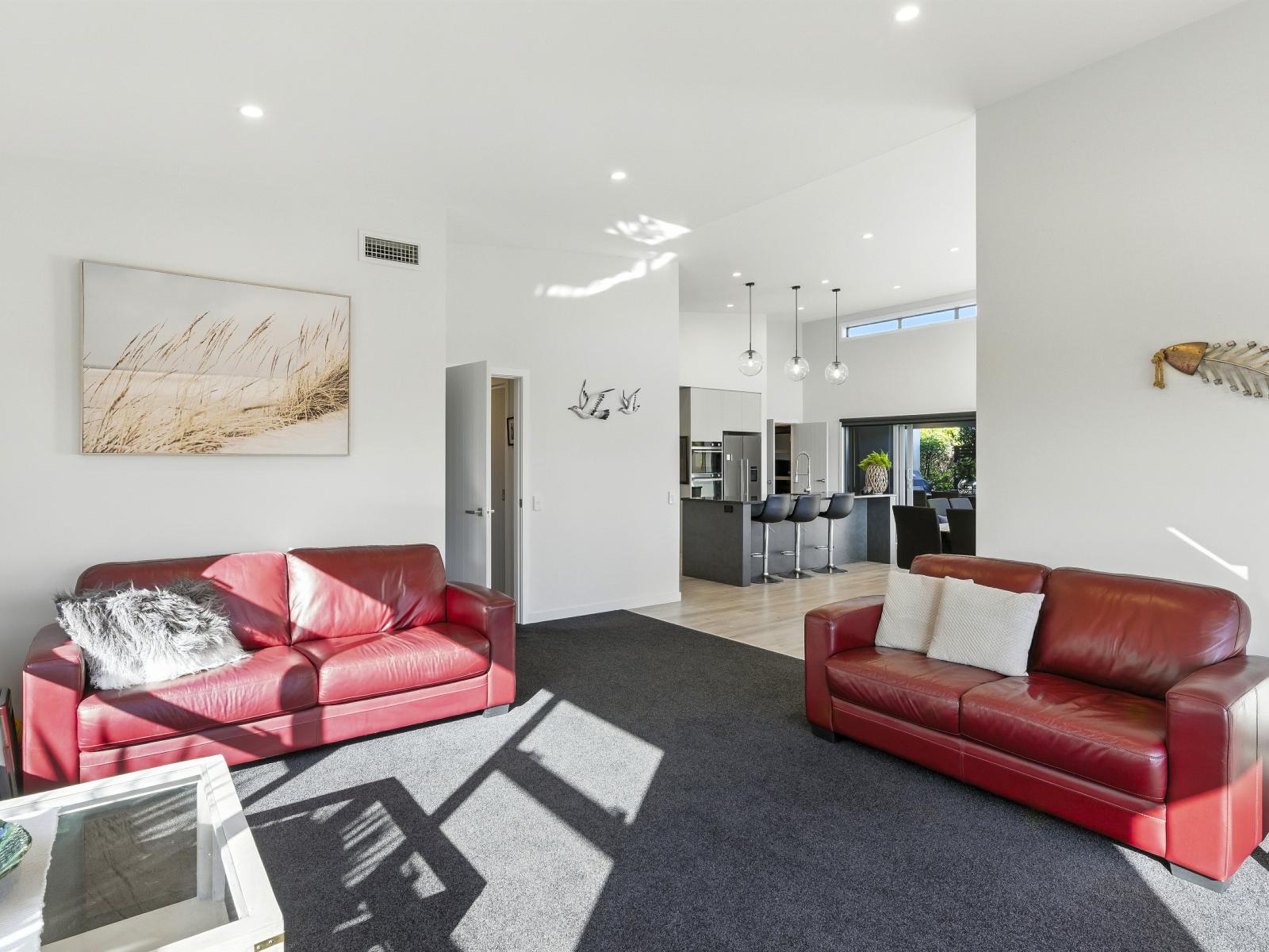 22 Taranui Way, Paraparaumu Beach