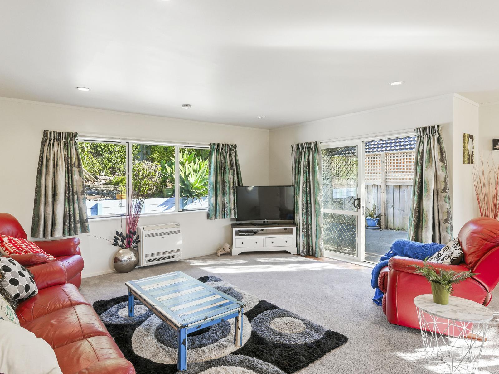 27 Villa Grove, Paraparaumu