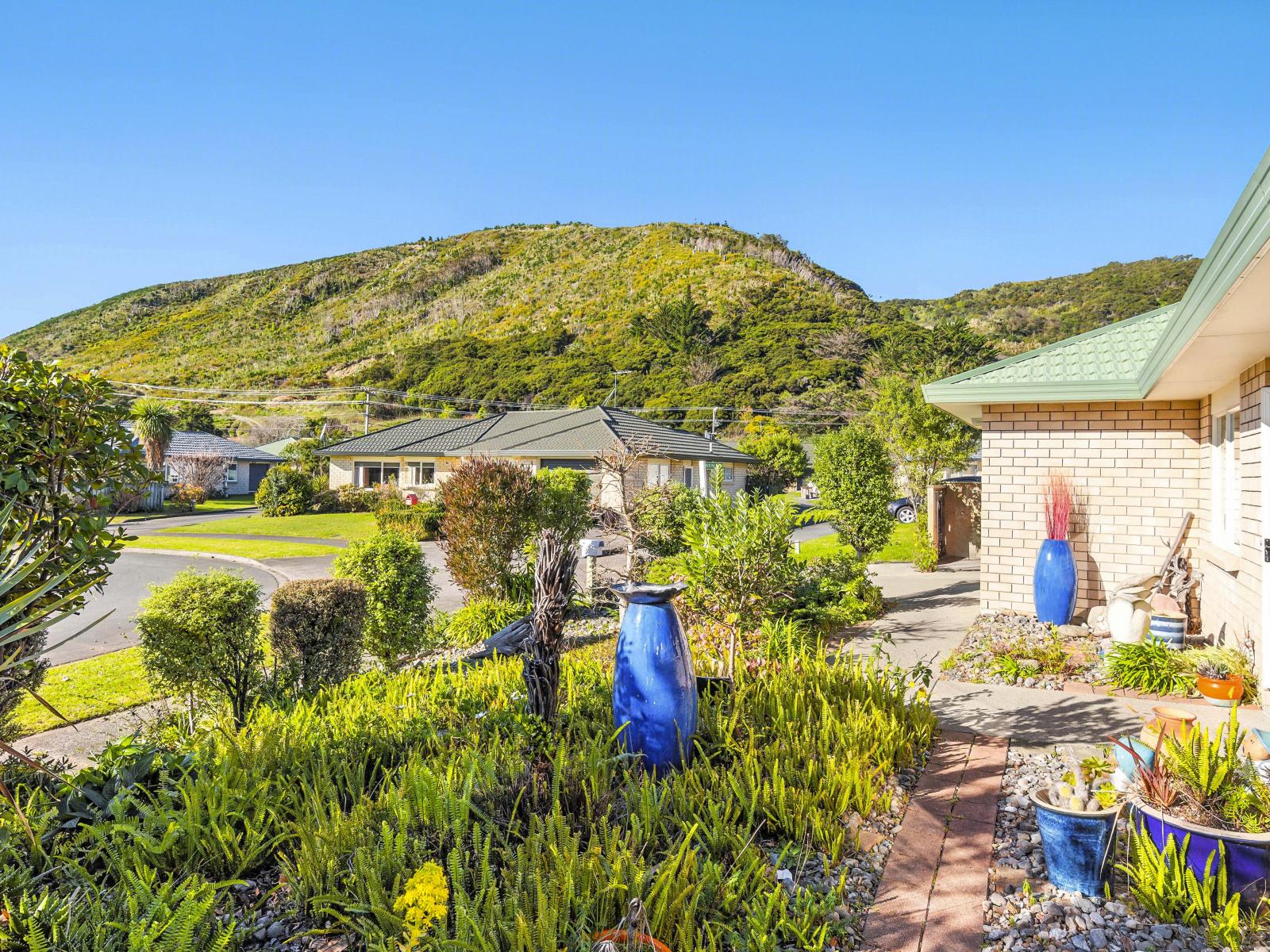 27 Villa Grove, Paraparaumu