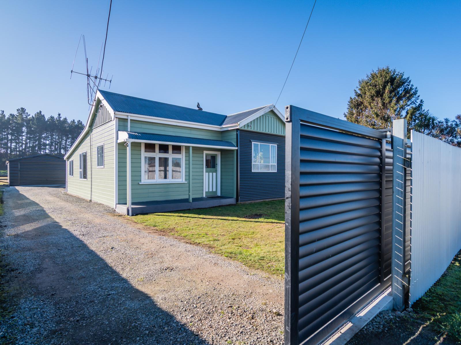 24 Queen Street, Pareora