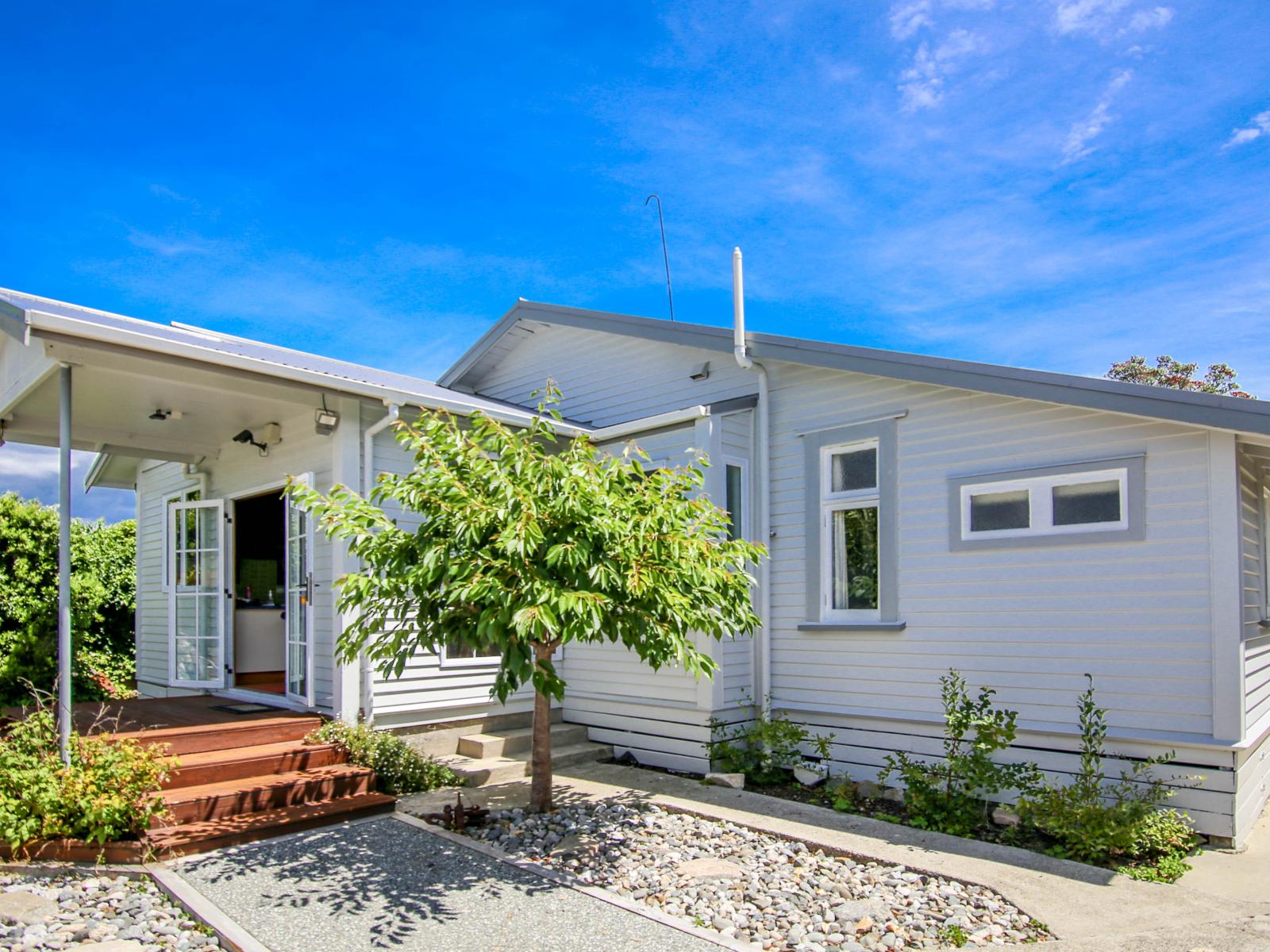 75 Peel Street, Westport