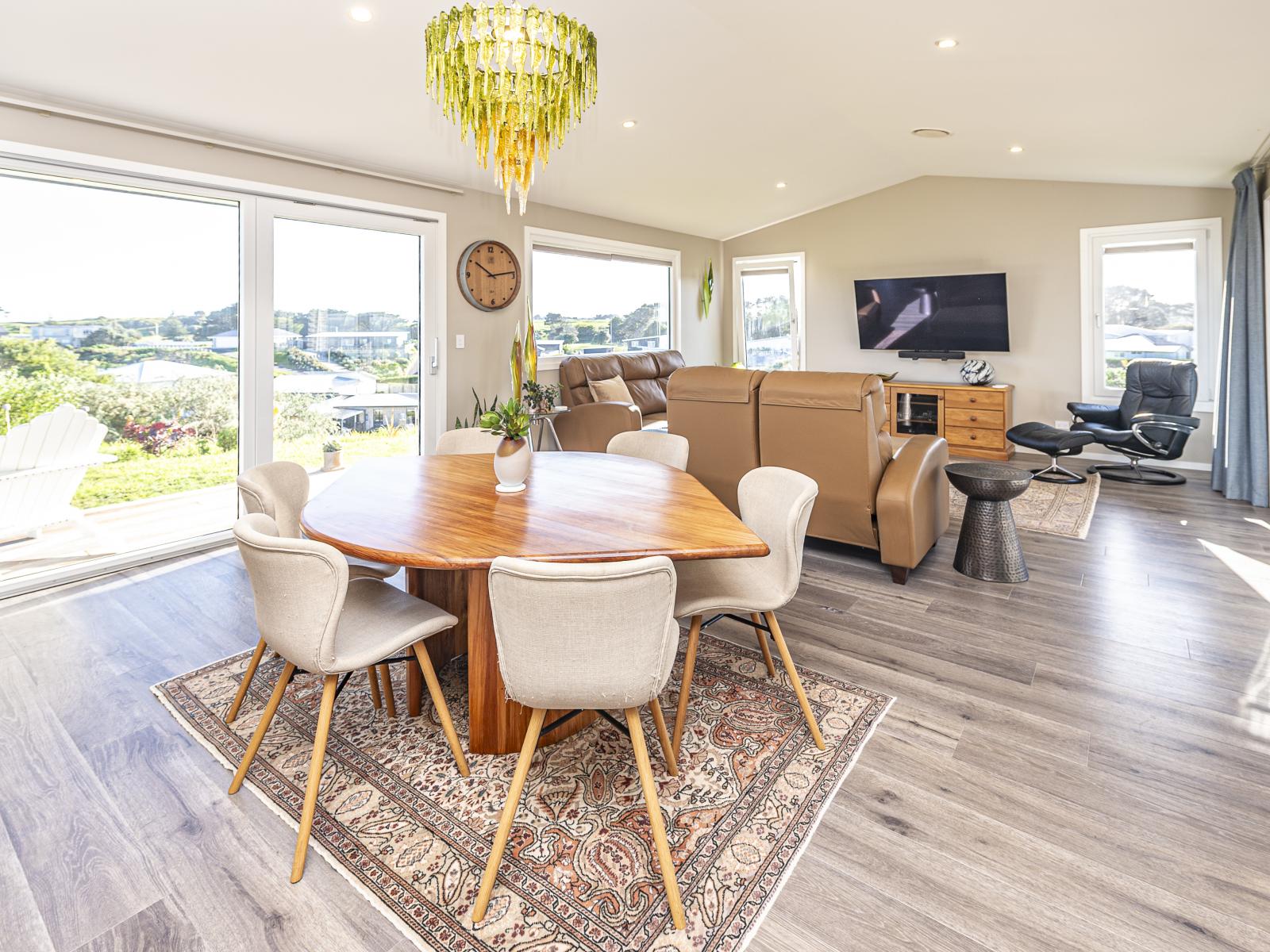 12 Longbeach Drive, Castlecliff