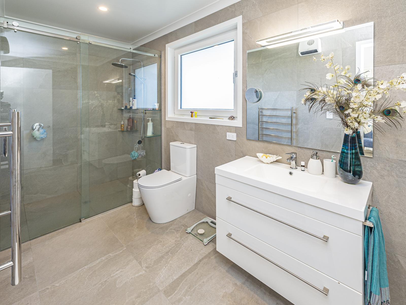 12 Longbeach Drive, Castlecliff