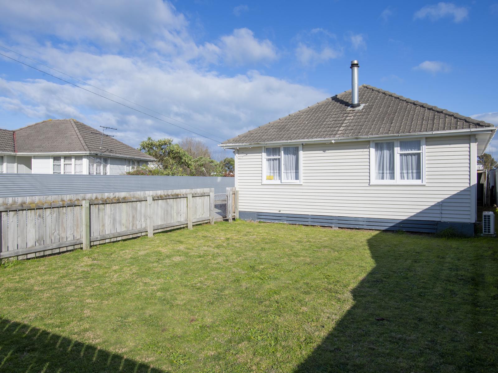 25a and 25b Manuka Street, Elgin