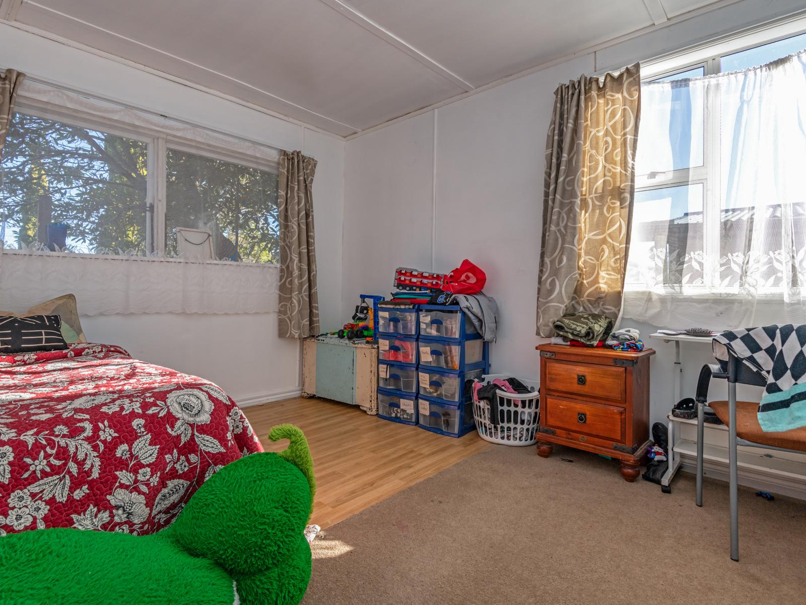 28 and 28a Hammond Street, Bulls