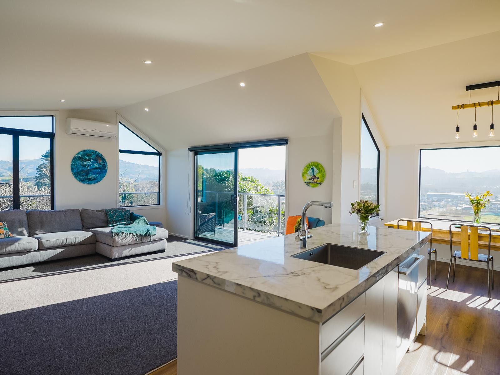 10 Allen Road, Green Island