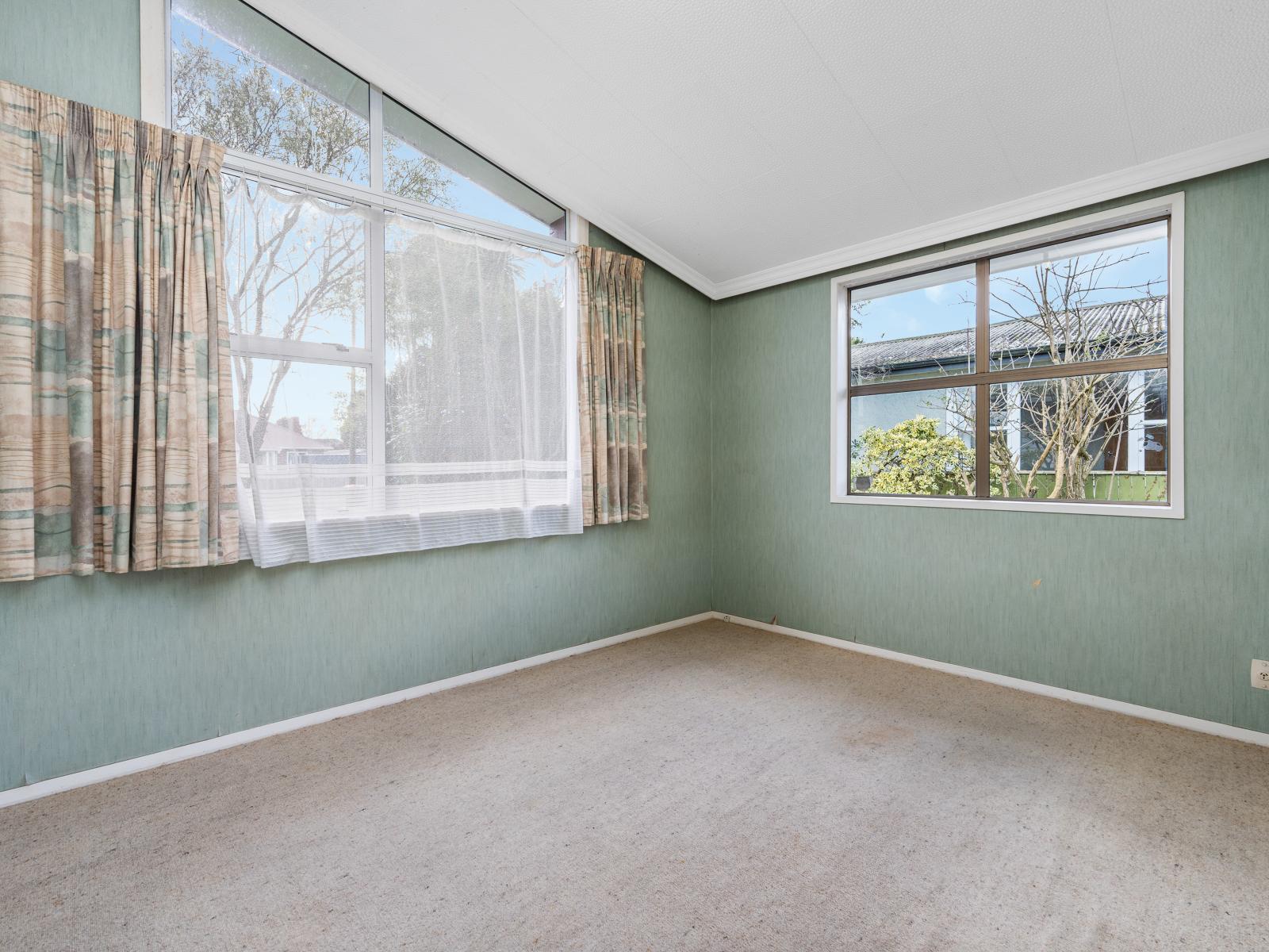 26 Park Road, West End