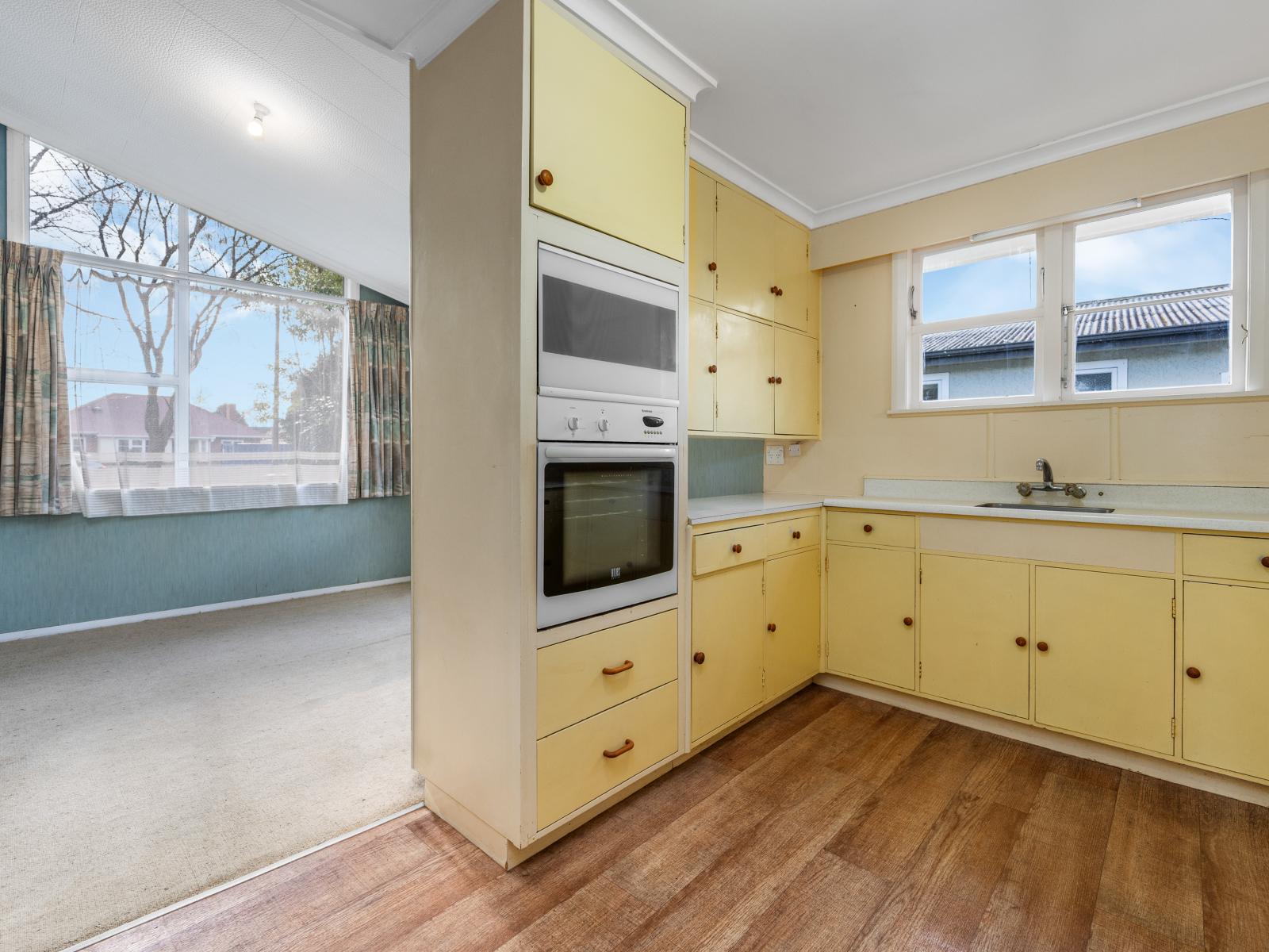 26 Park Road, West End