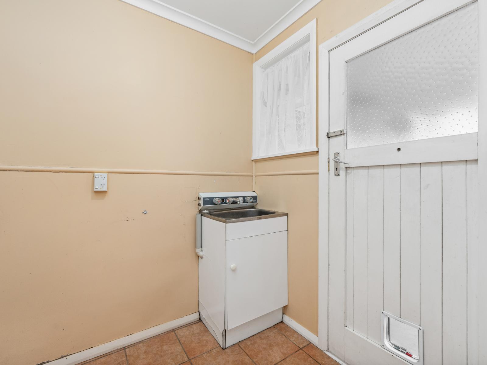 26 Park Road, West End