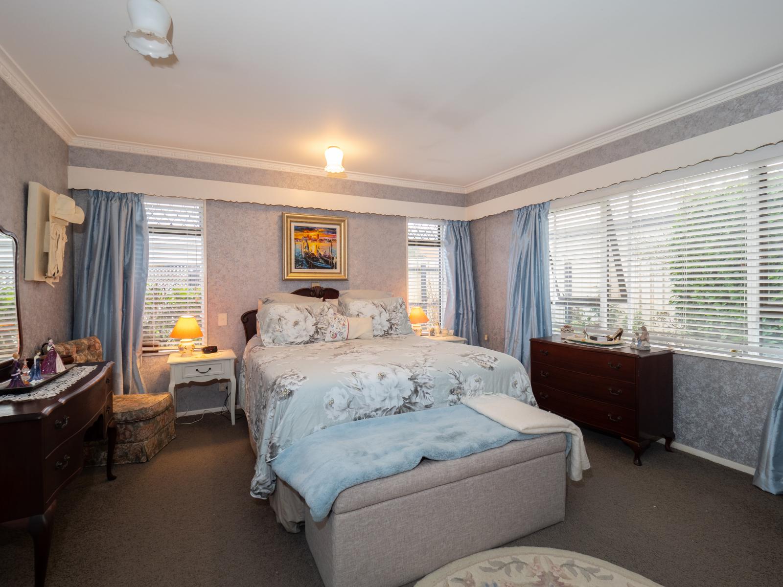 16 Falcon Drive, Allenton