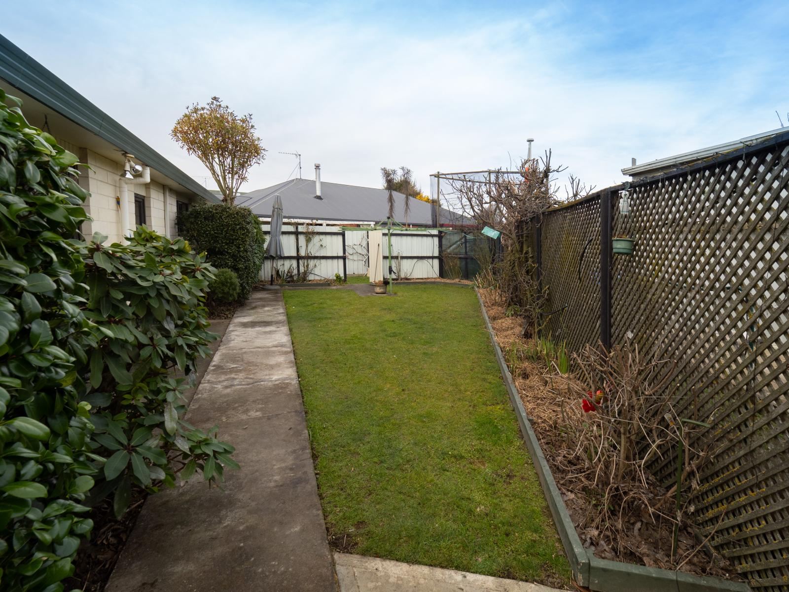 16 Falcon Drive, Allenton
