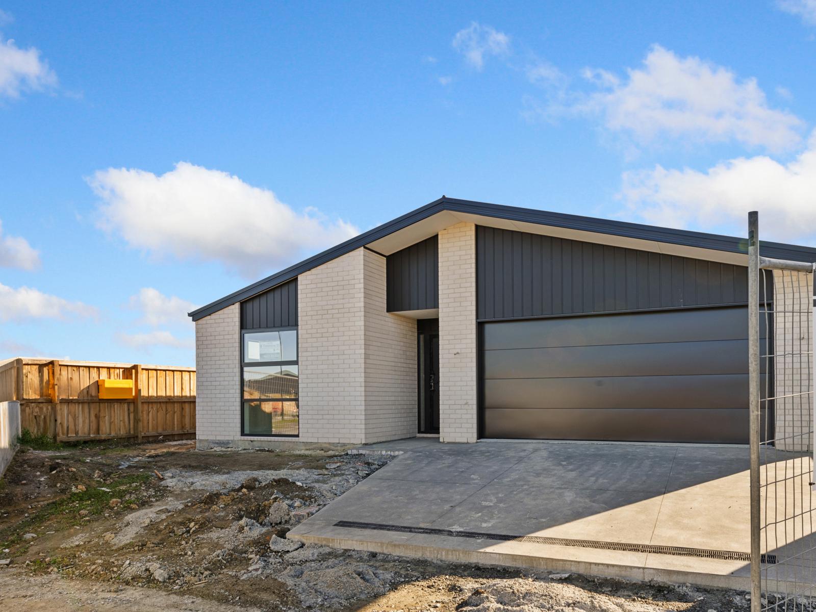 8 Timmins Street, Hampstead