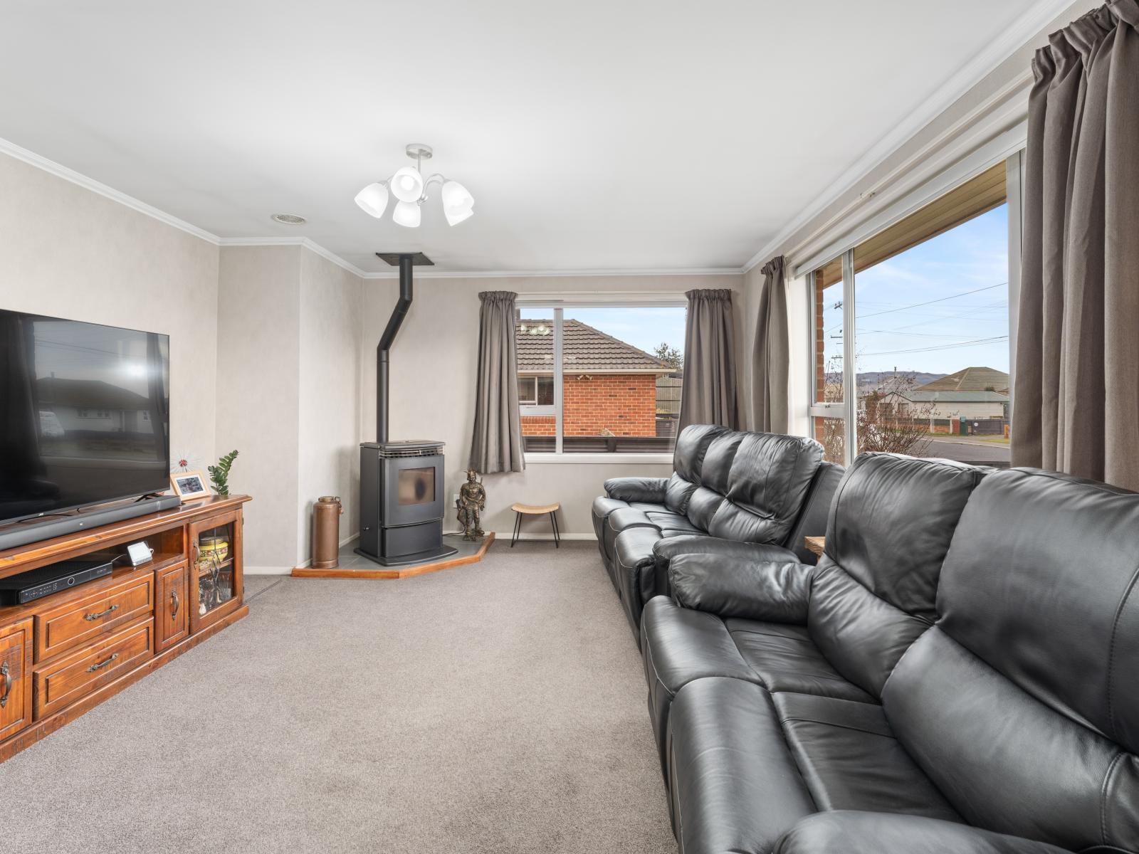 16 Perth Street, Mosgiel
