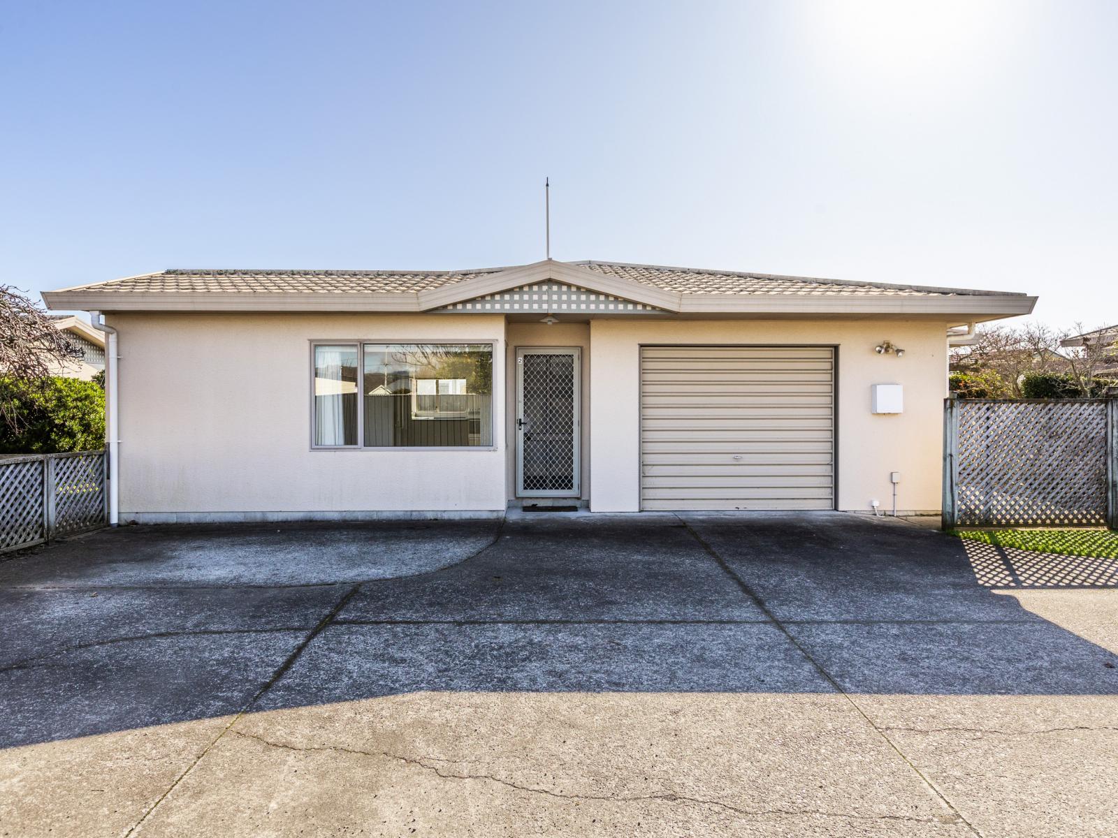 Unit 2, 52 Te Aute Road, Havelock North