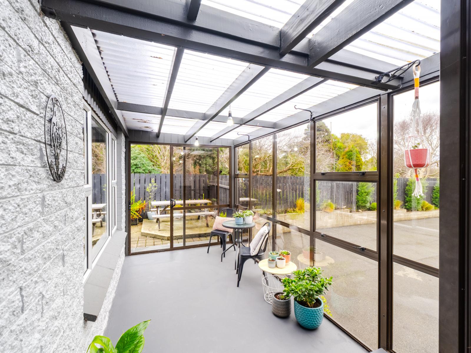 253 Pomona Street, Strathern