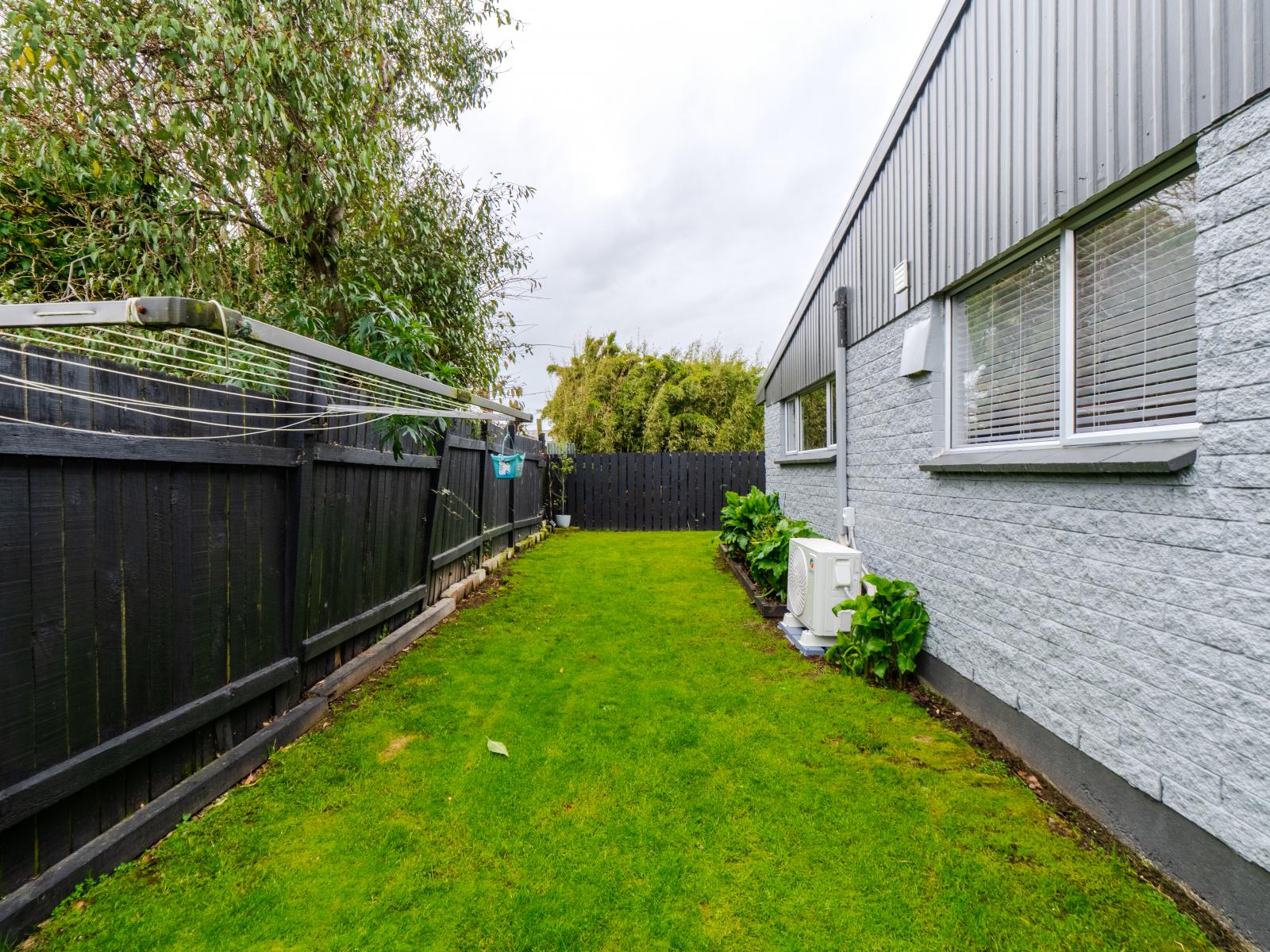 253 Pomona Street, Strathern