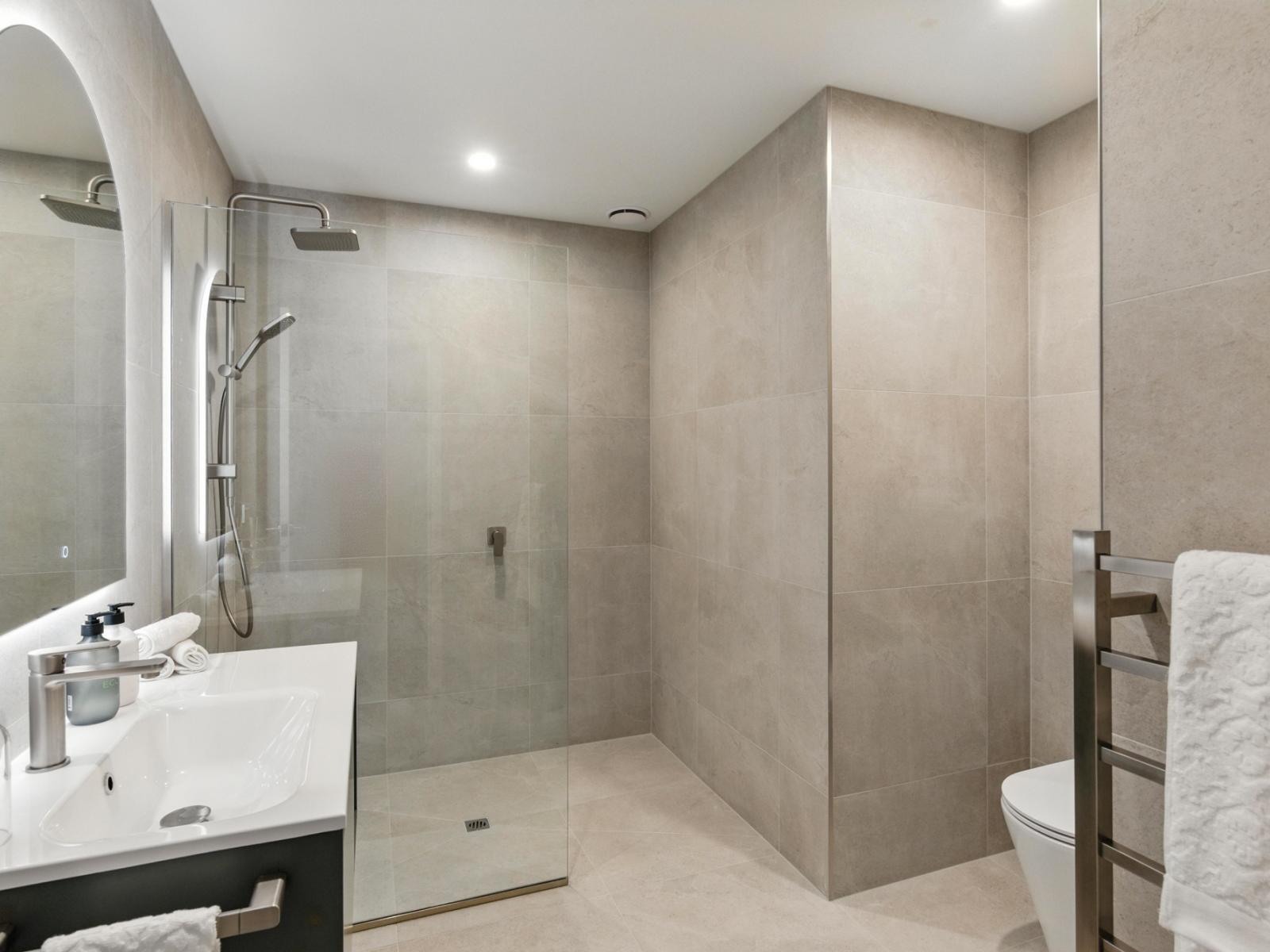 11D Gordon Place, Levin