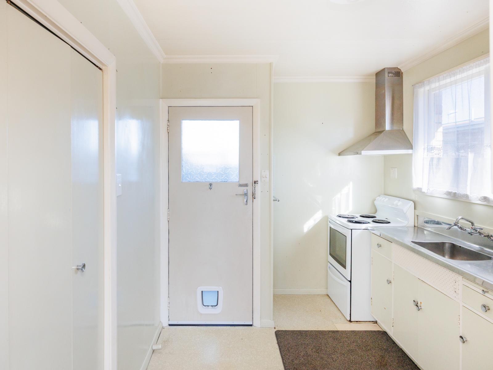 1-84A Linton Street, West End