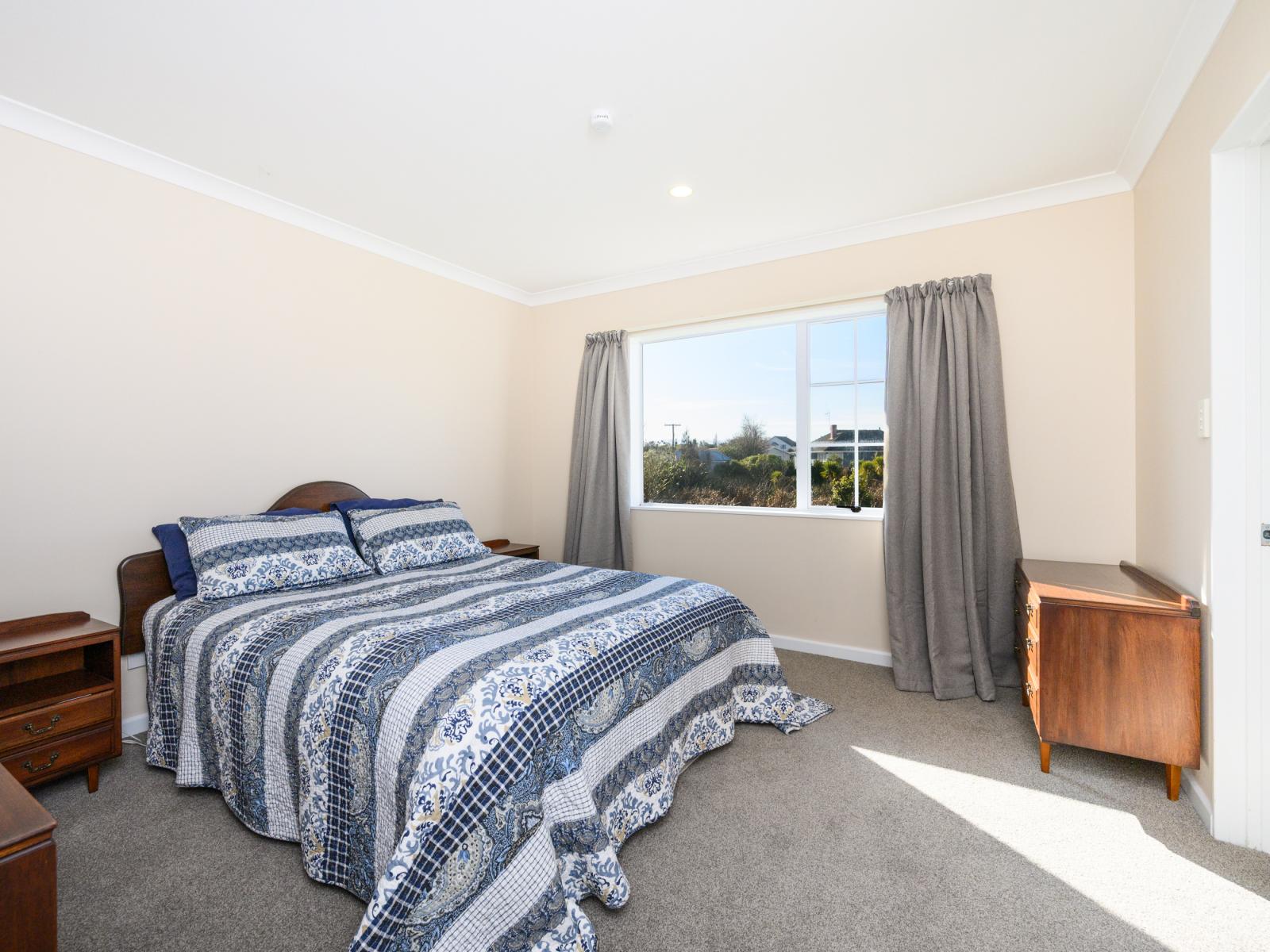 1A Kings Court, Roslyn