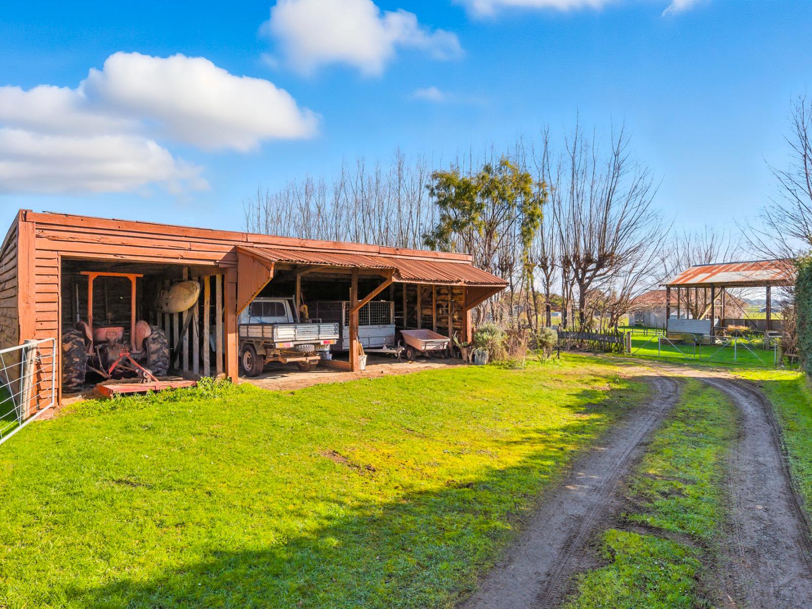 208 Kukutauaki Road, Koputaroa