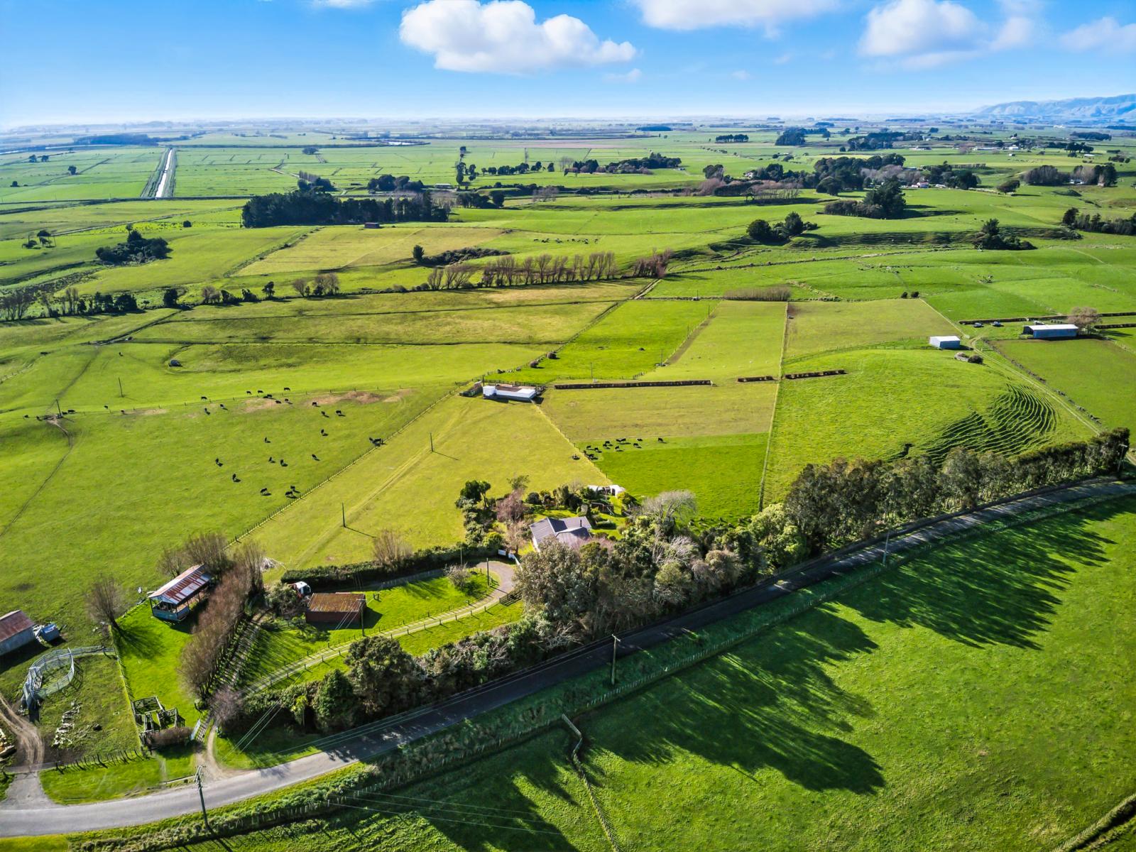 208 Kukutauaki Road, Koputaroa