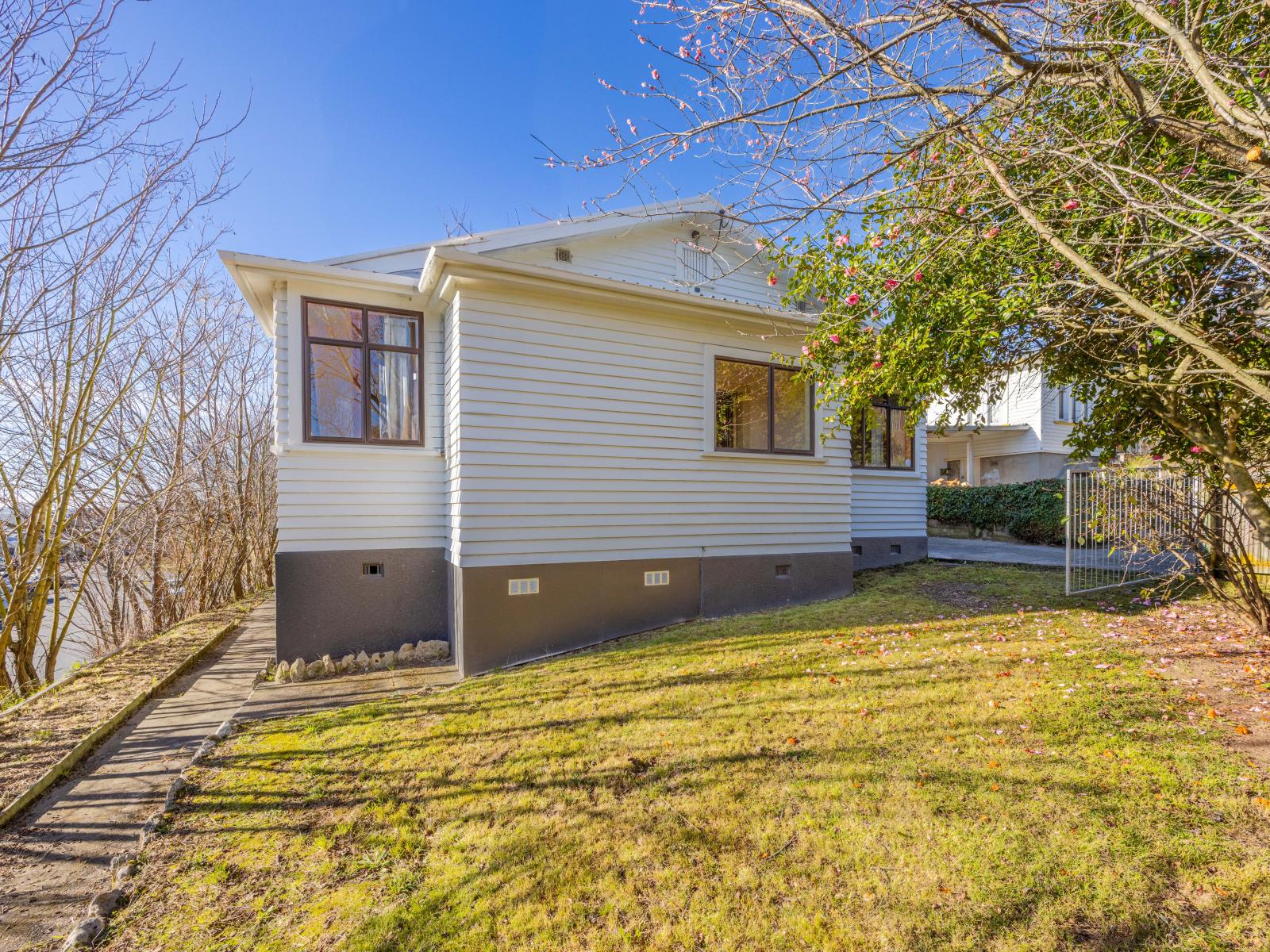 1 Kitchener Street, Waipukurau