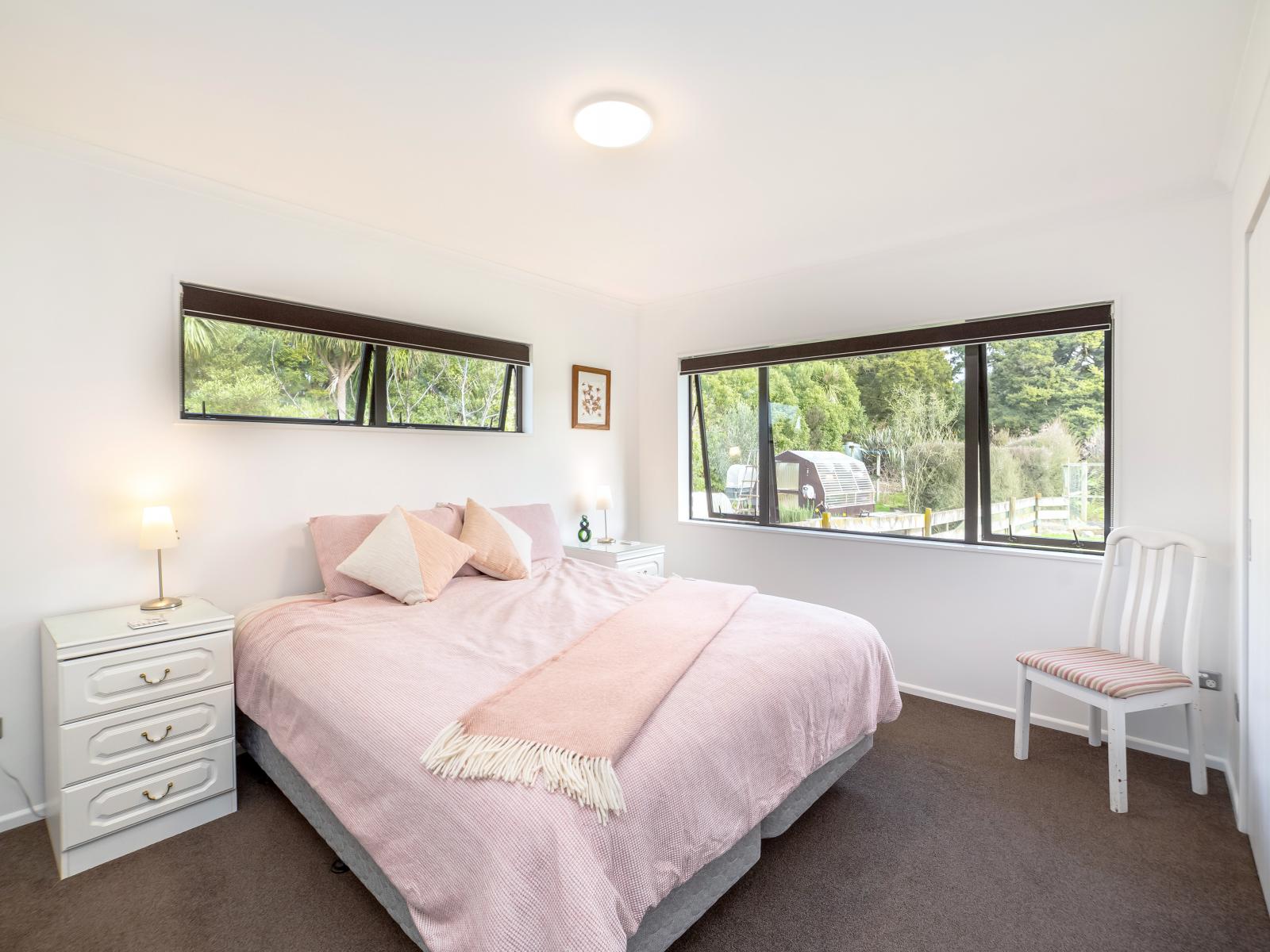 64 Montys Lane, Woodside