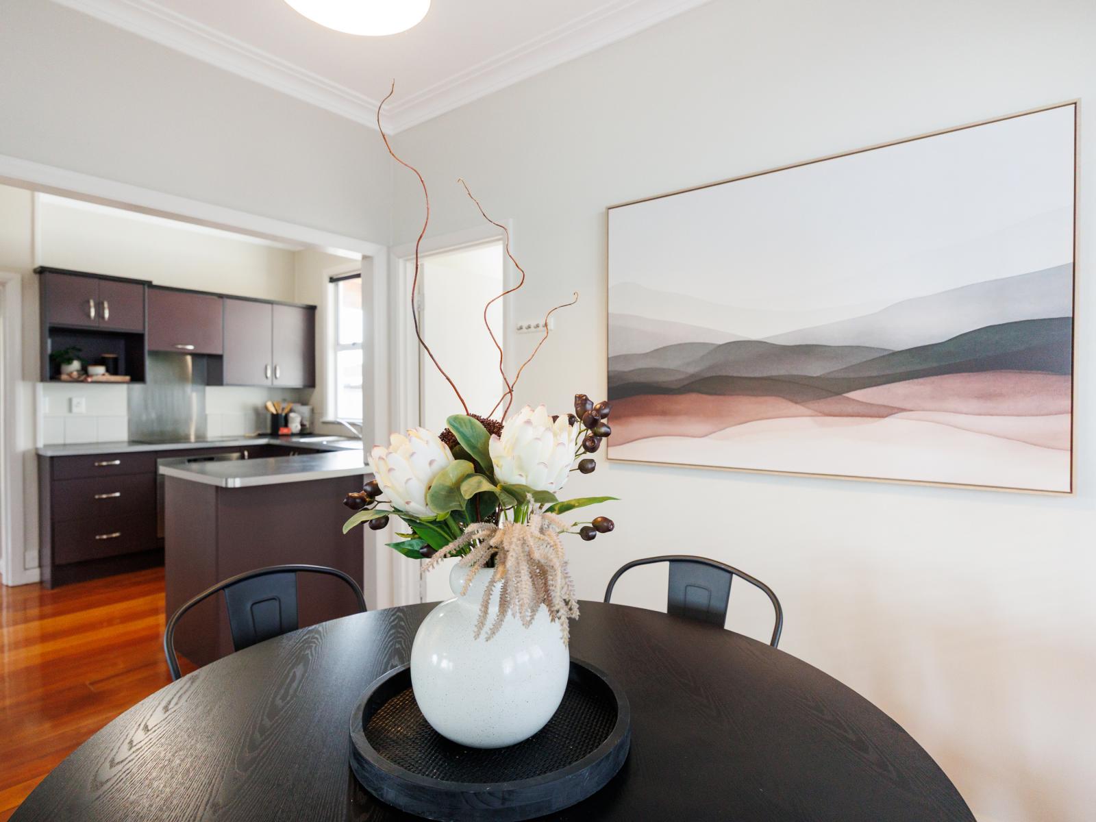 301 Botanical Road, West End