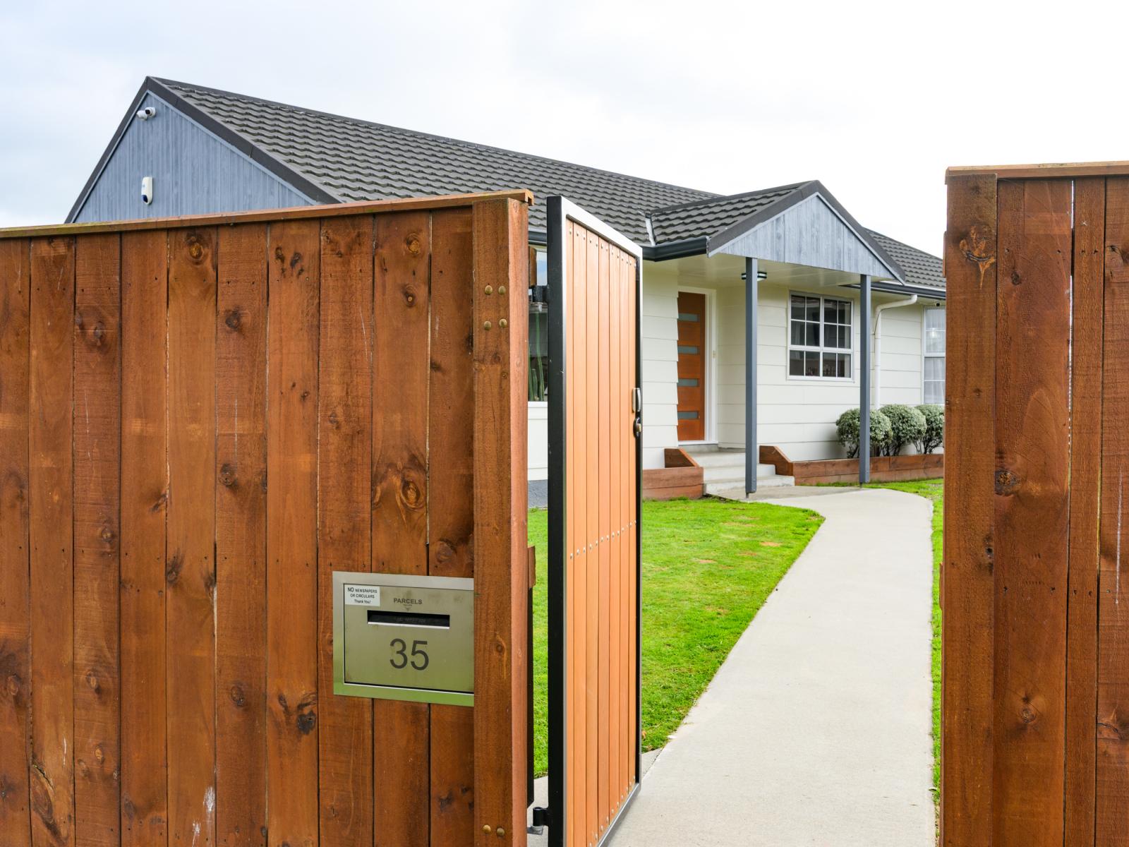 35 Hillcrest Drive, Kelvin Grove