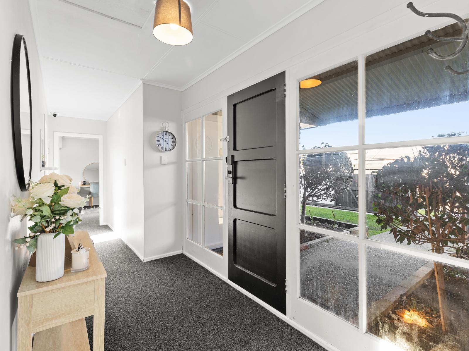 1 Battersea Place, Roslyn