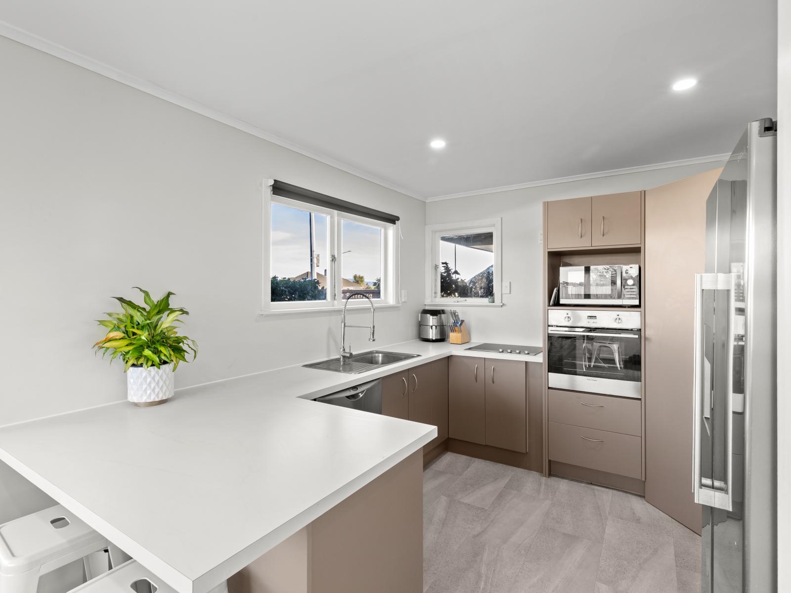 1 Battersea Place, Roslyn
