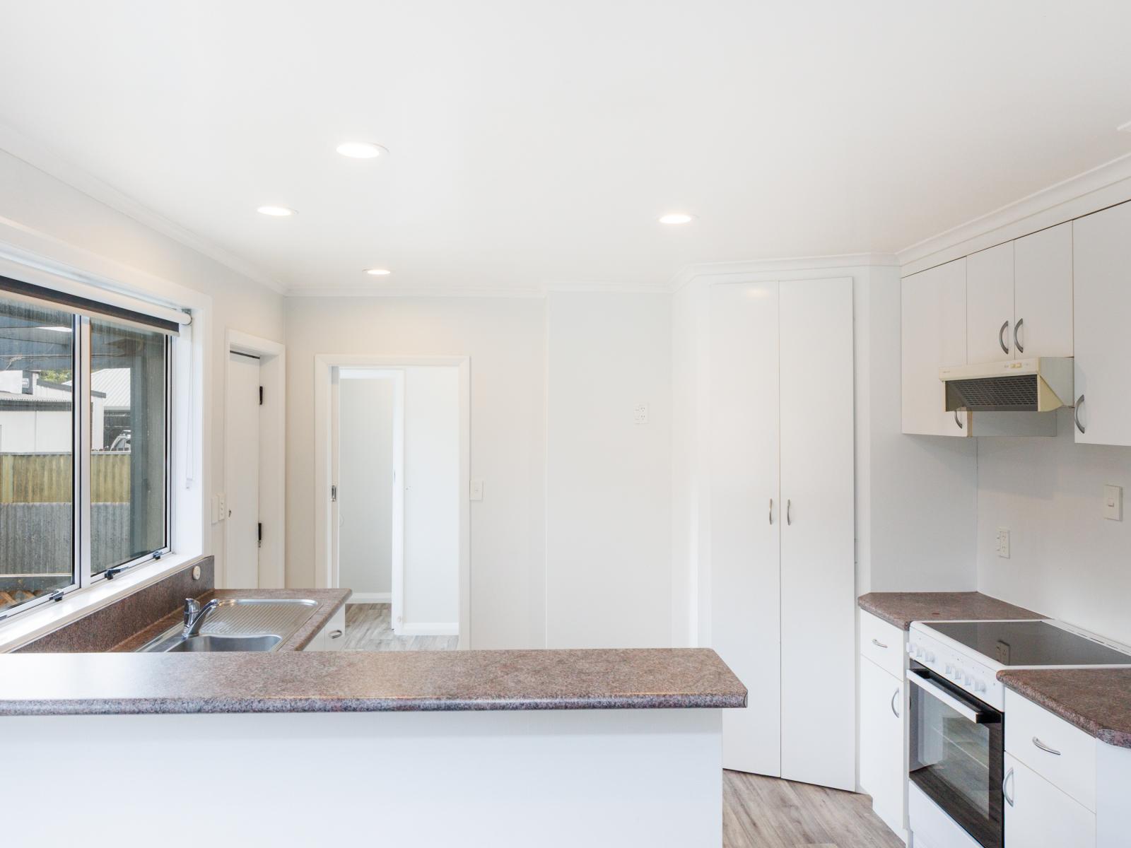345 Tremaine Avenue, Takaro