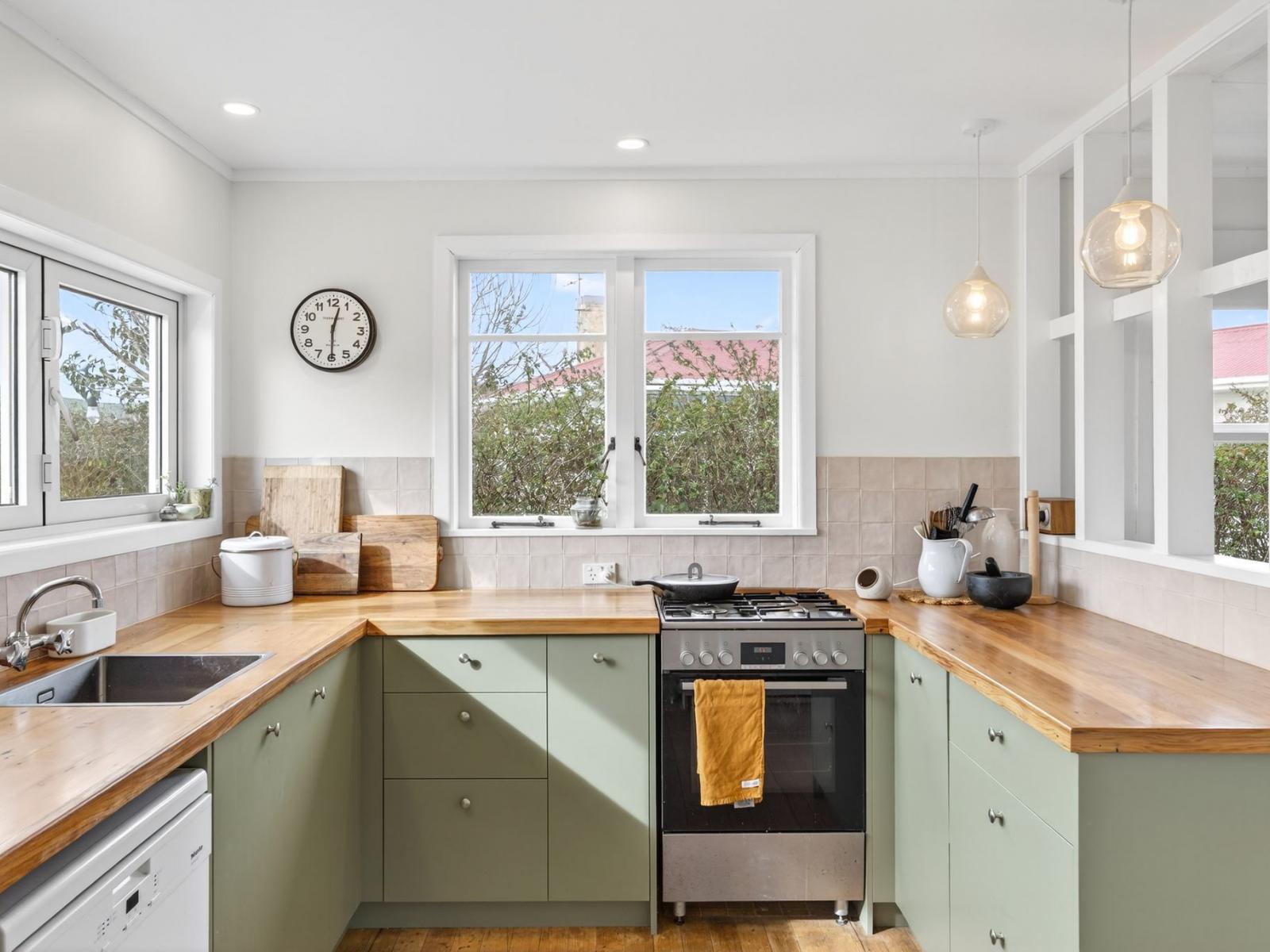 14 Ropata Street, Kaiti