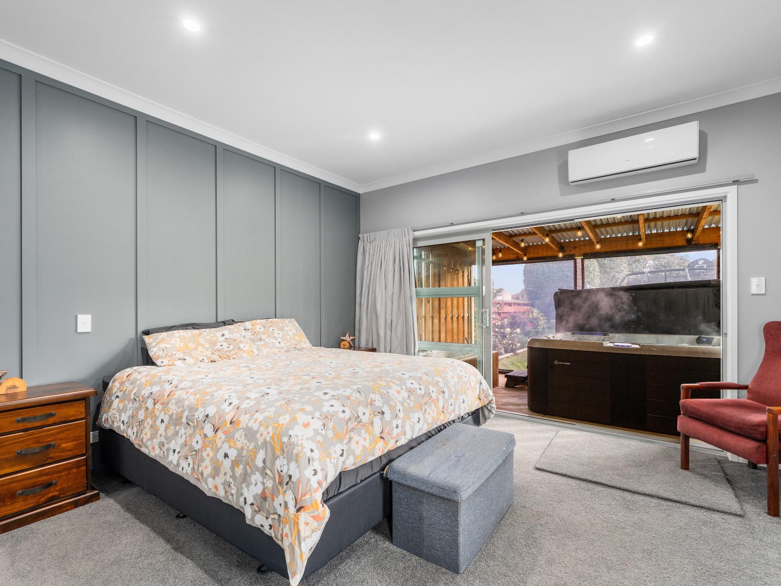 123 Dittmer Drive, West End