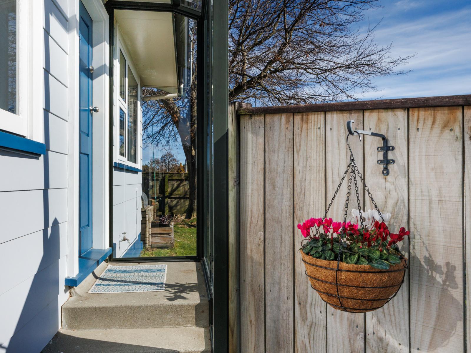 2 Lockhart Avenue, Milson