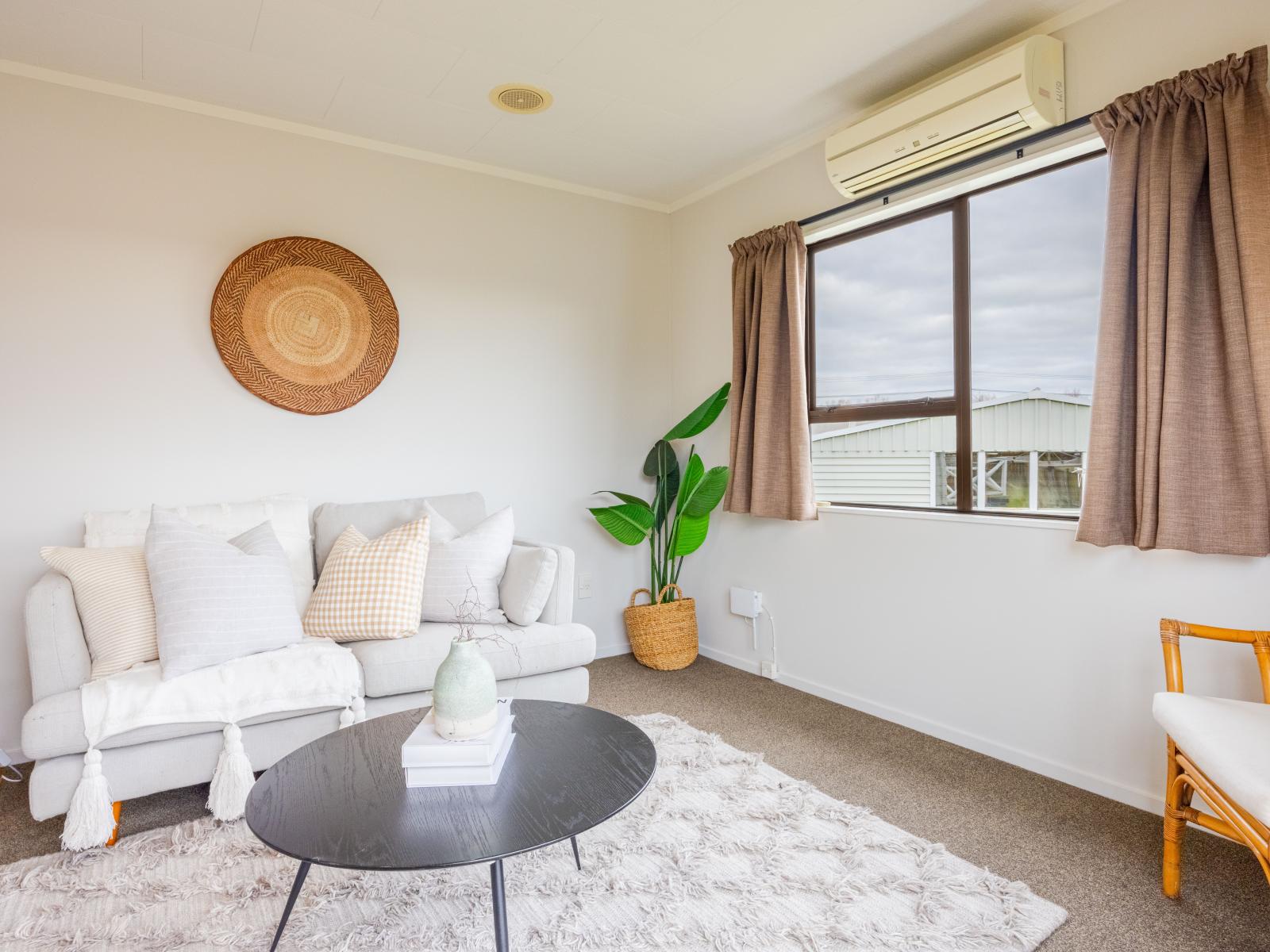 6 Woburn Street, Waipukurau