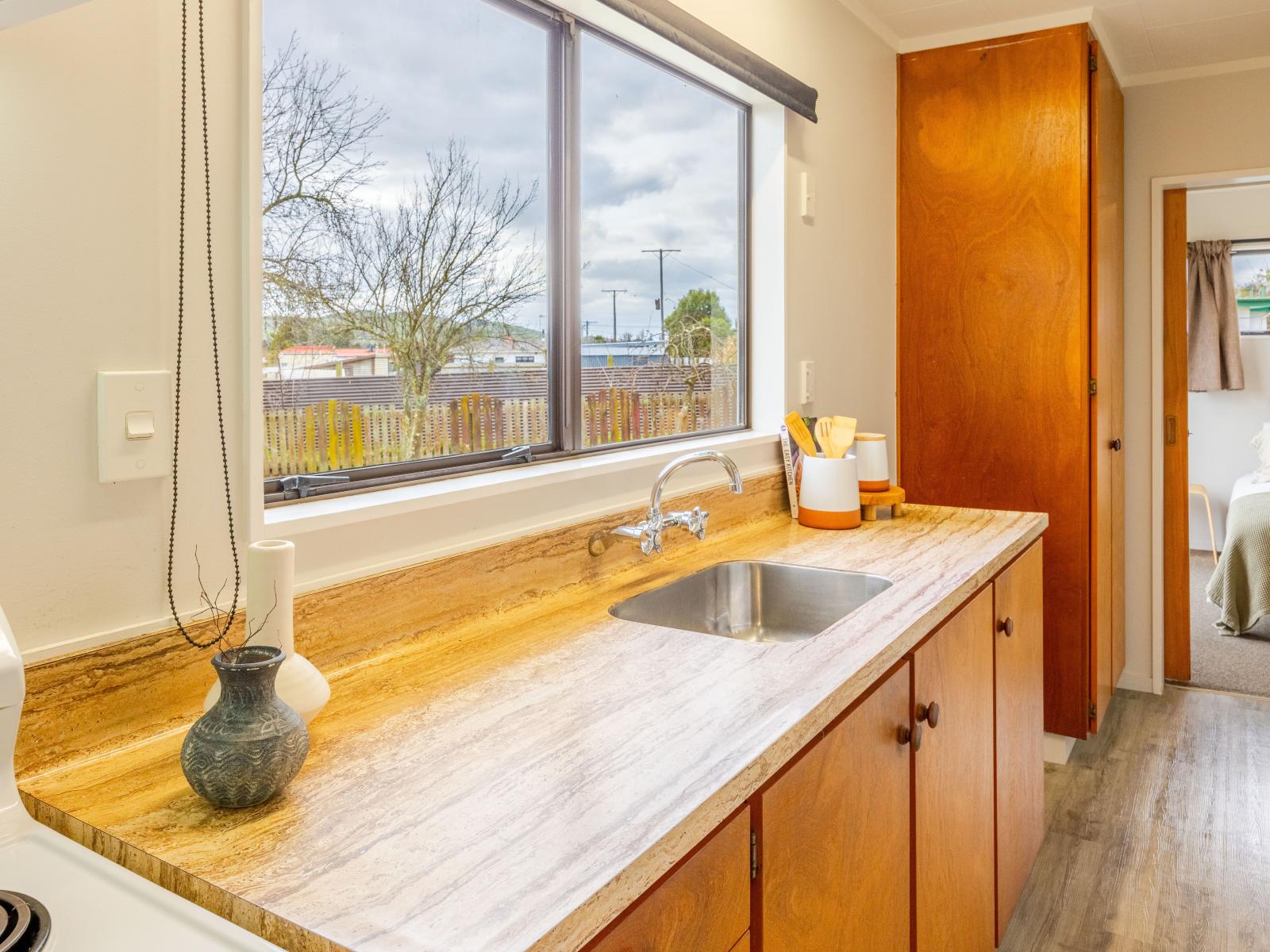 6 Woburn Street, Waipukurau