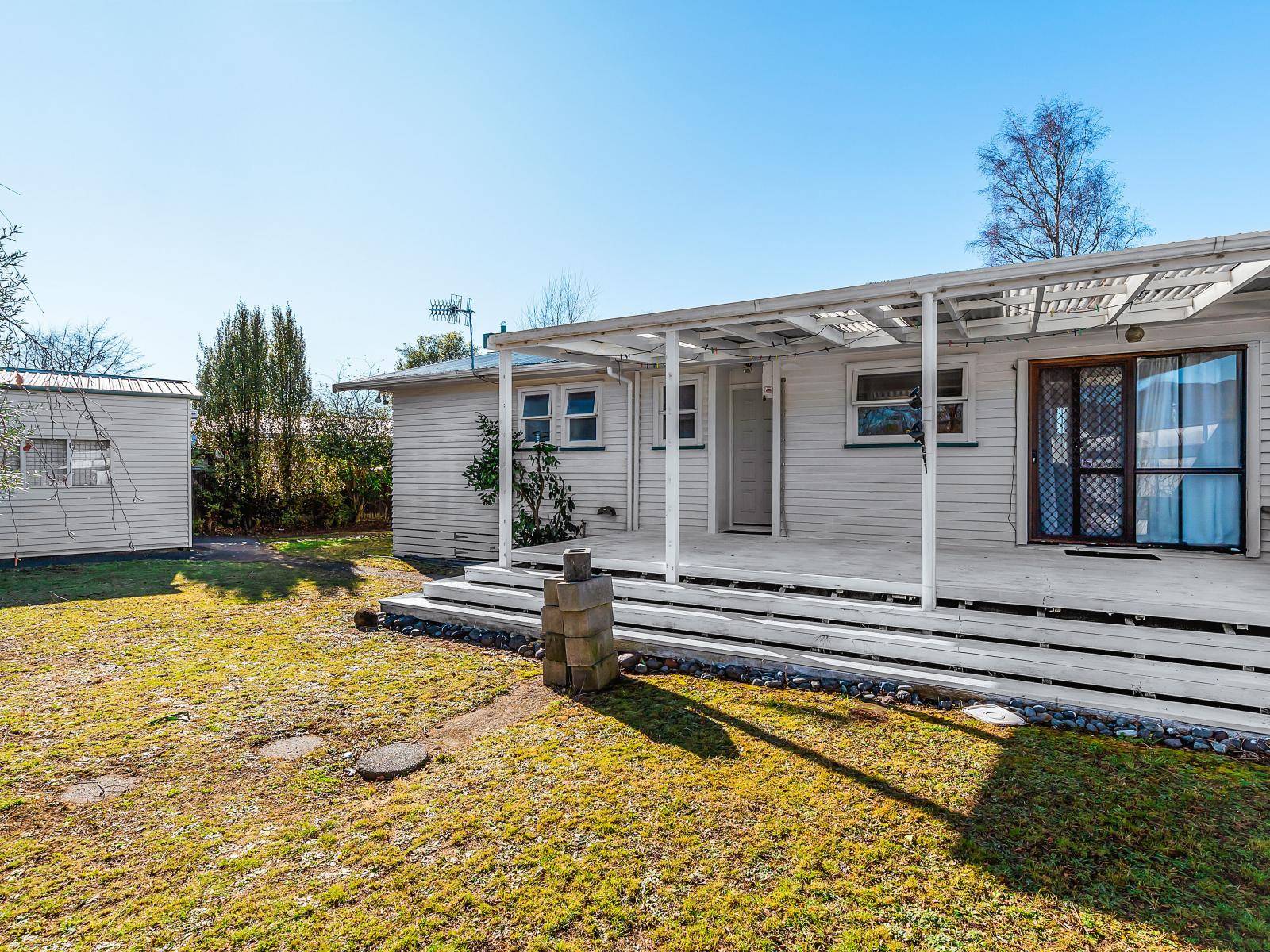 101 Te Rangitautahanga Road, Turangi