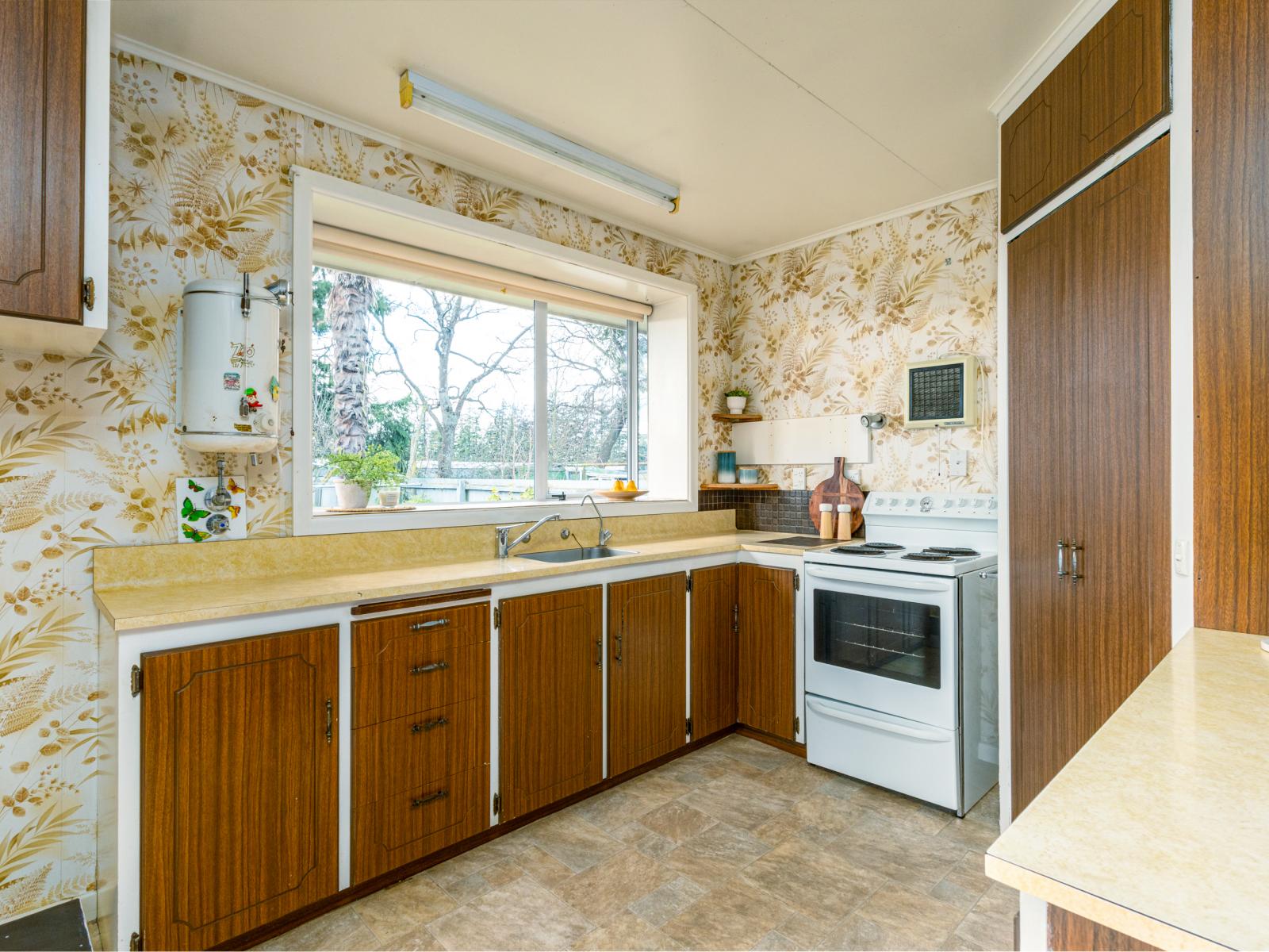 51 Davis Crescent, Netherby